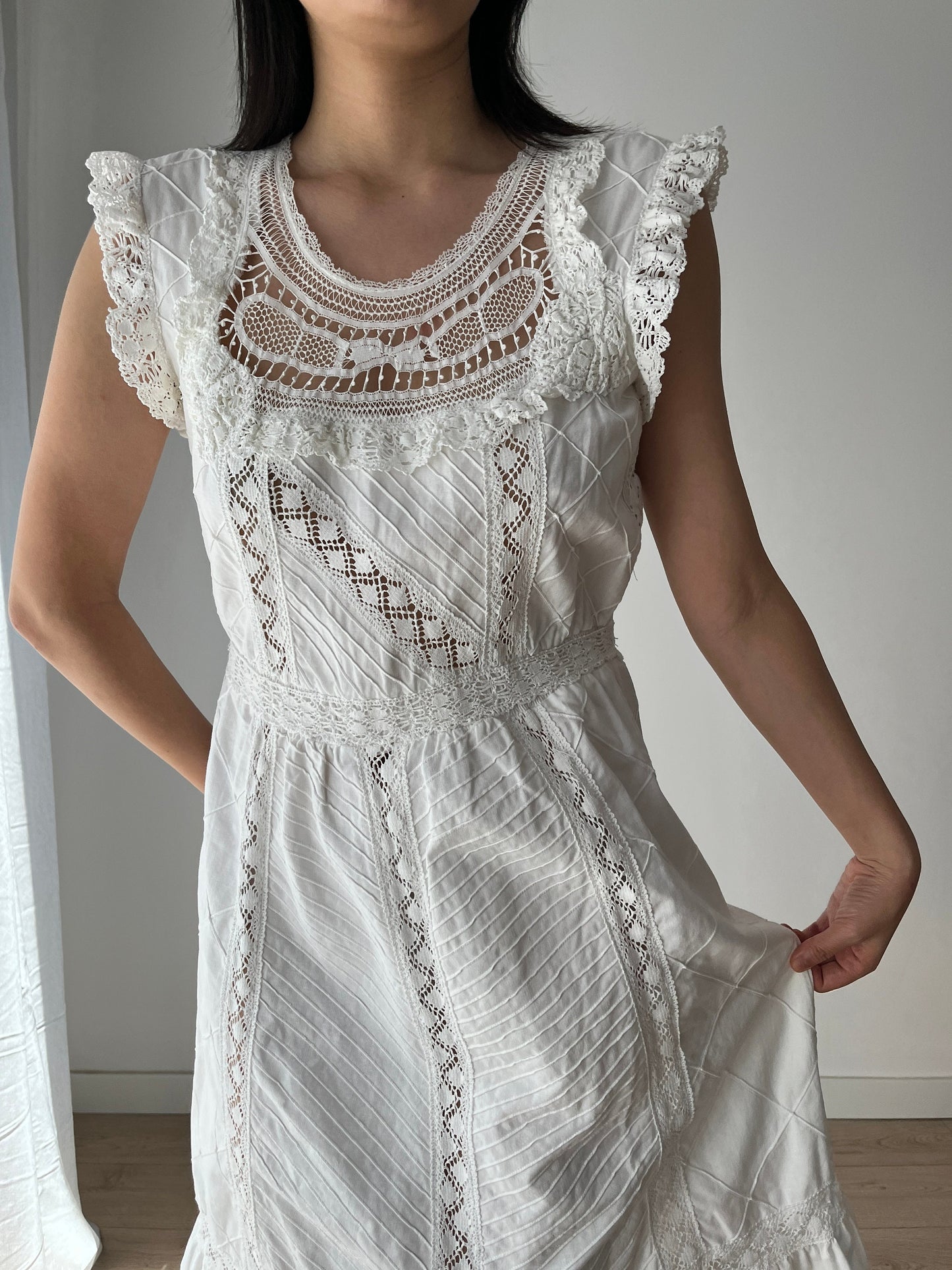 Antique 1800s Early 1900s White Cotton Lace Renaissance Victorian Edwardian Nightdress