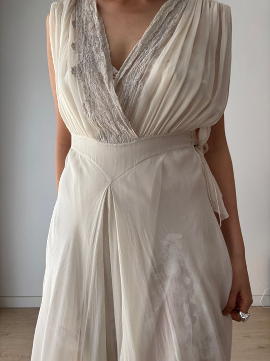 1930s White Silk Chiffon French Lace Bridal Dress, Bias Cut Romantic Slip Gown, Old Hollywood Lingerie