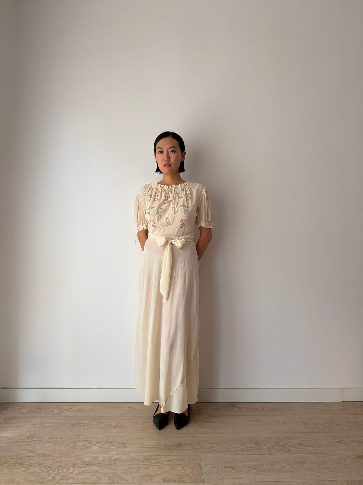 1930s Bridal Ivory Embroidered Gown, Pure Silk Wedding Dress In Puff Sleeve, Wrap Back, Tie Waist