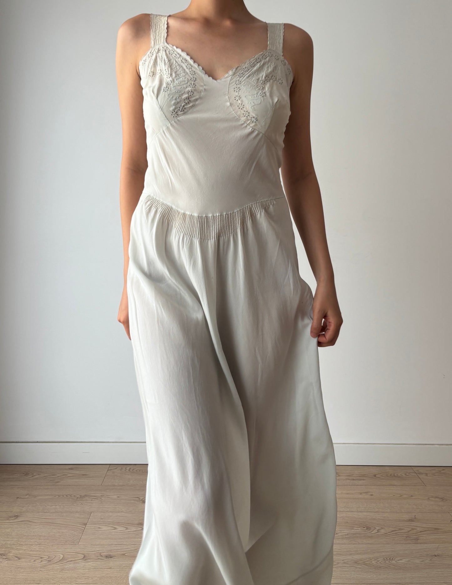 Antique 1930s mint light green pure silk crepe bias cut nightdress