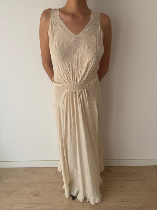 1930s Antique Pure Silk Bridal Bias Cut Gown With Pintuck Embroidery And Raised Floral Motifs
