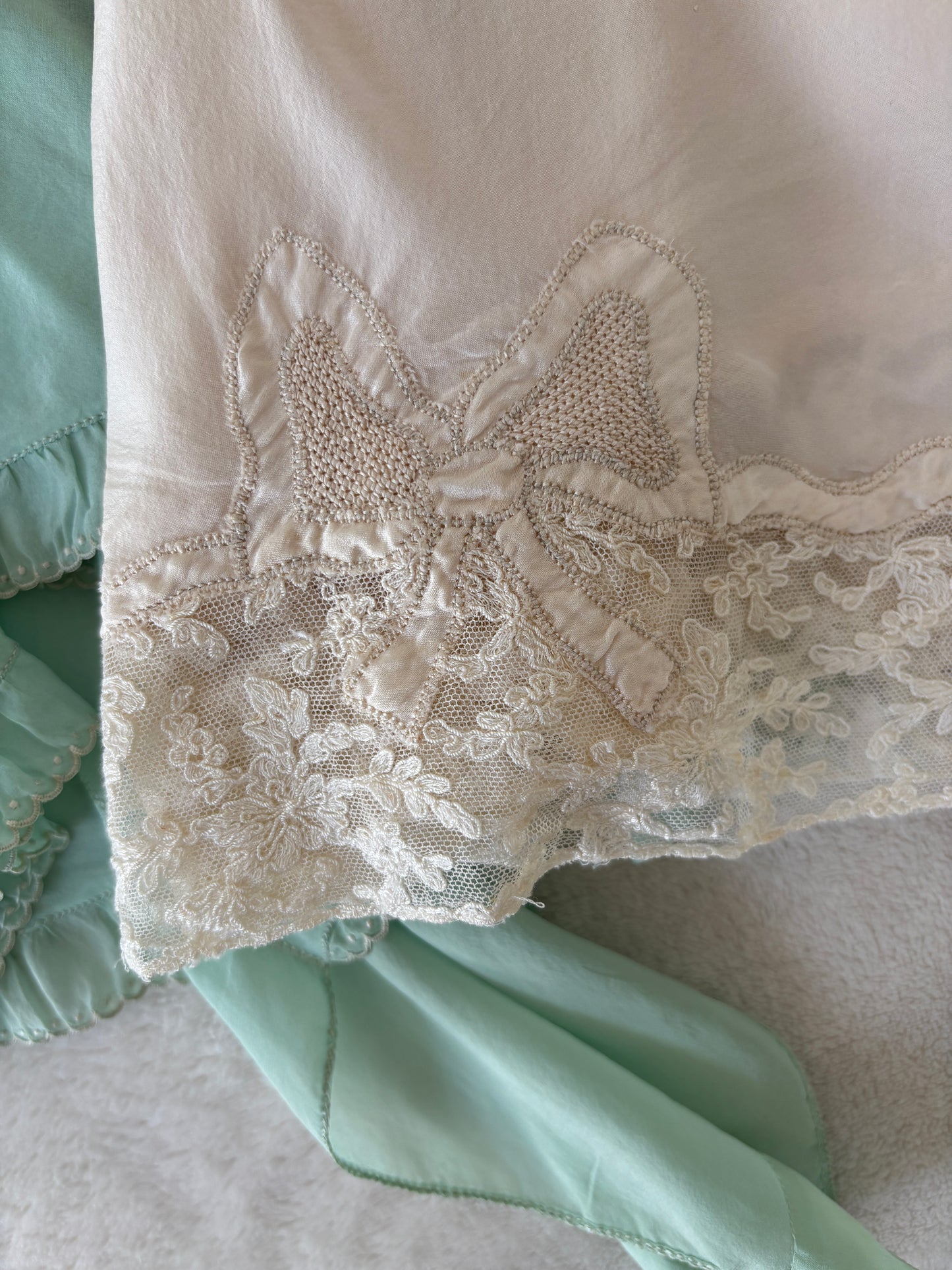 1920s Antique Bow Embroidery White Lace Liquid Pure Silk Slip dress,