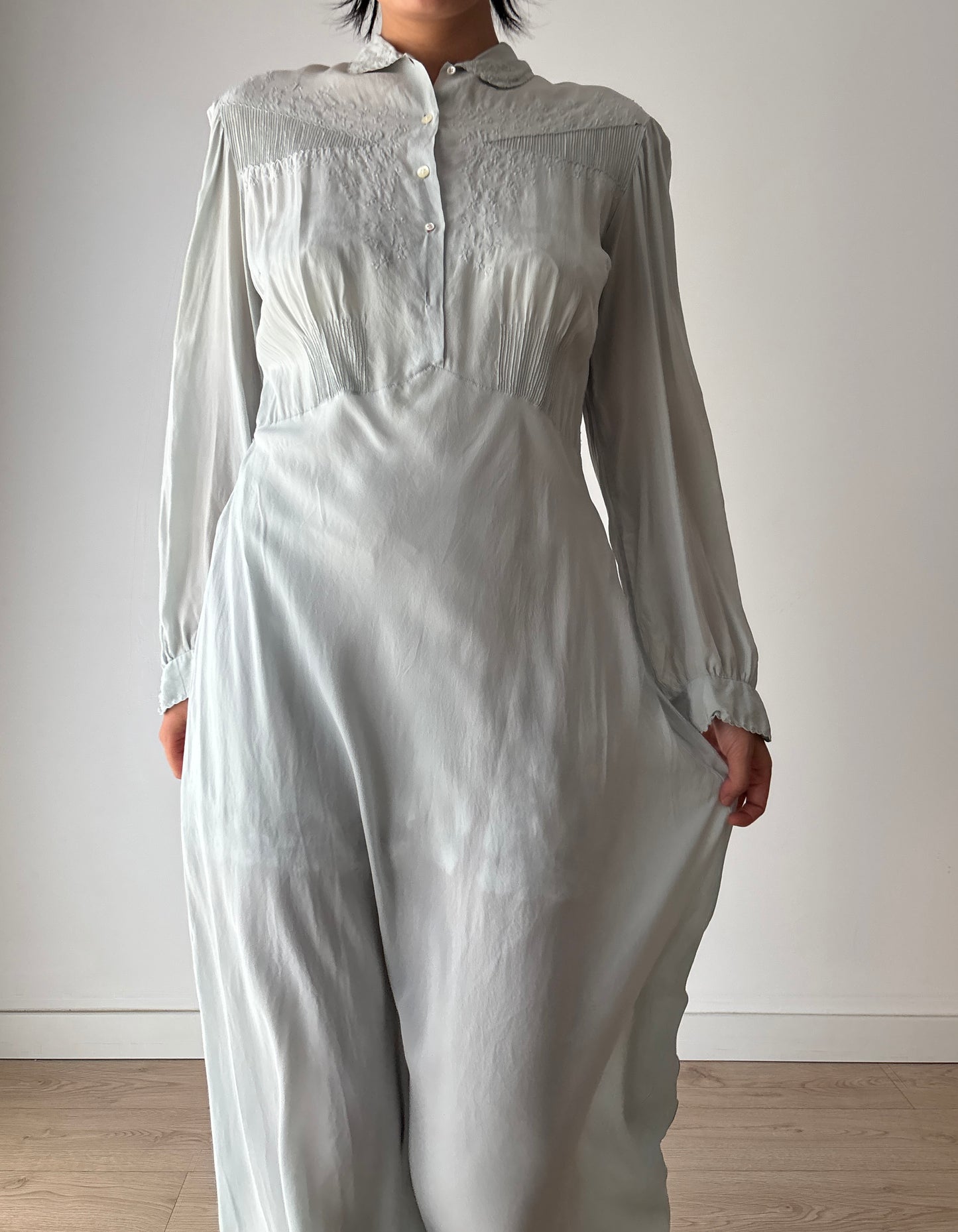 1930s Antique Blue Bias Cut Negligee Pure Silk Crepe Embroidery Nightgown