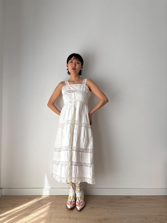 1900s Antique Edwardian Petticoat Embroidered White Cotton Nightgown midi dress