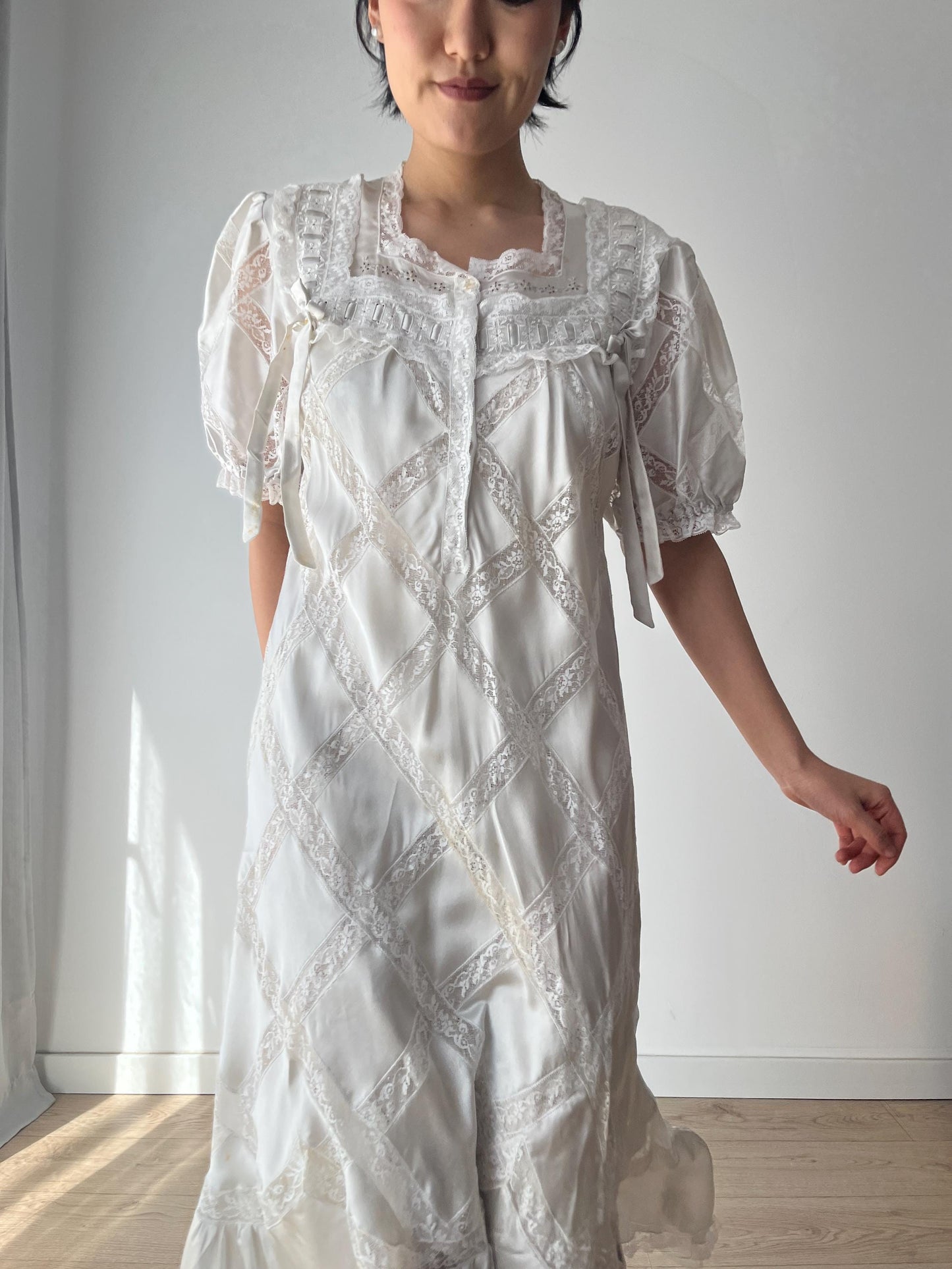 1950s Vintage Pale Pink White Pure Silk Heavy Lace Nightgown Lingerie Dress