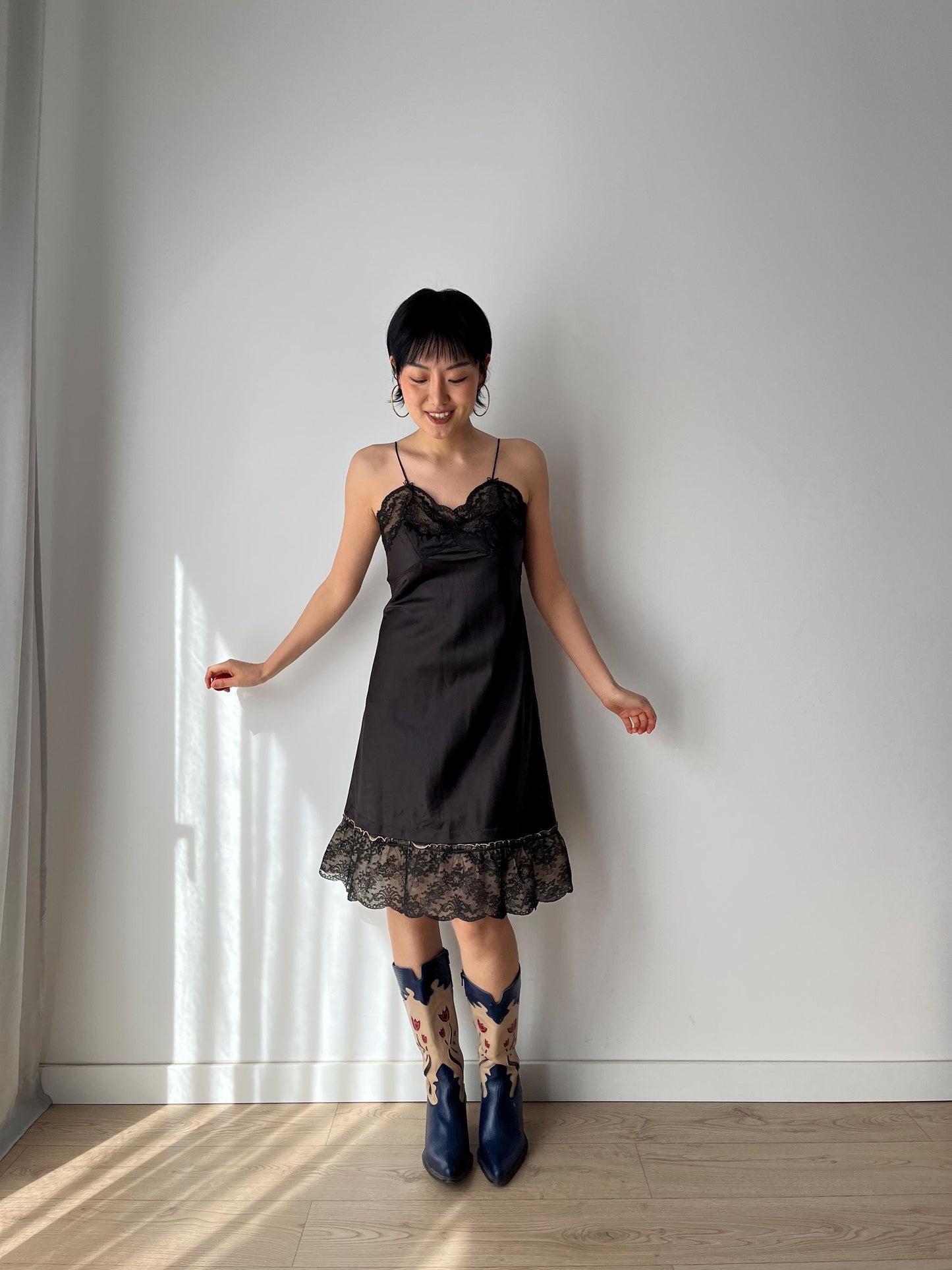 Antique vintage 1950s 1940s black liquid satin rayon lace art embroidered deco bias cut nightgown slip