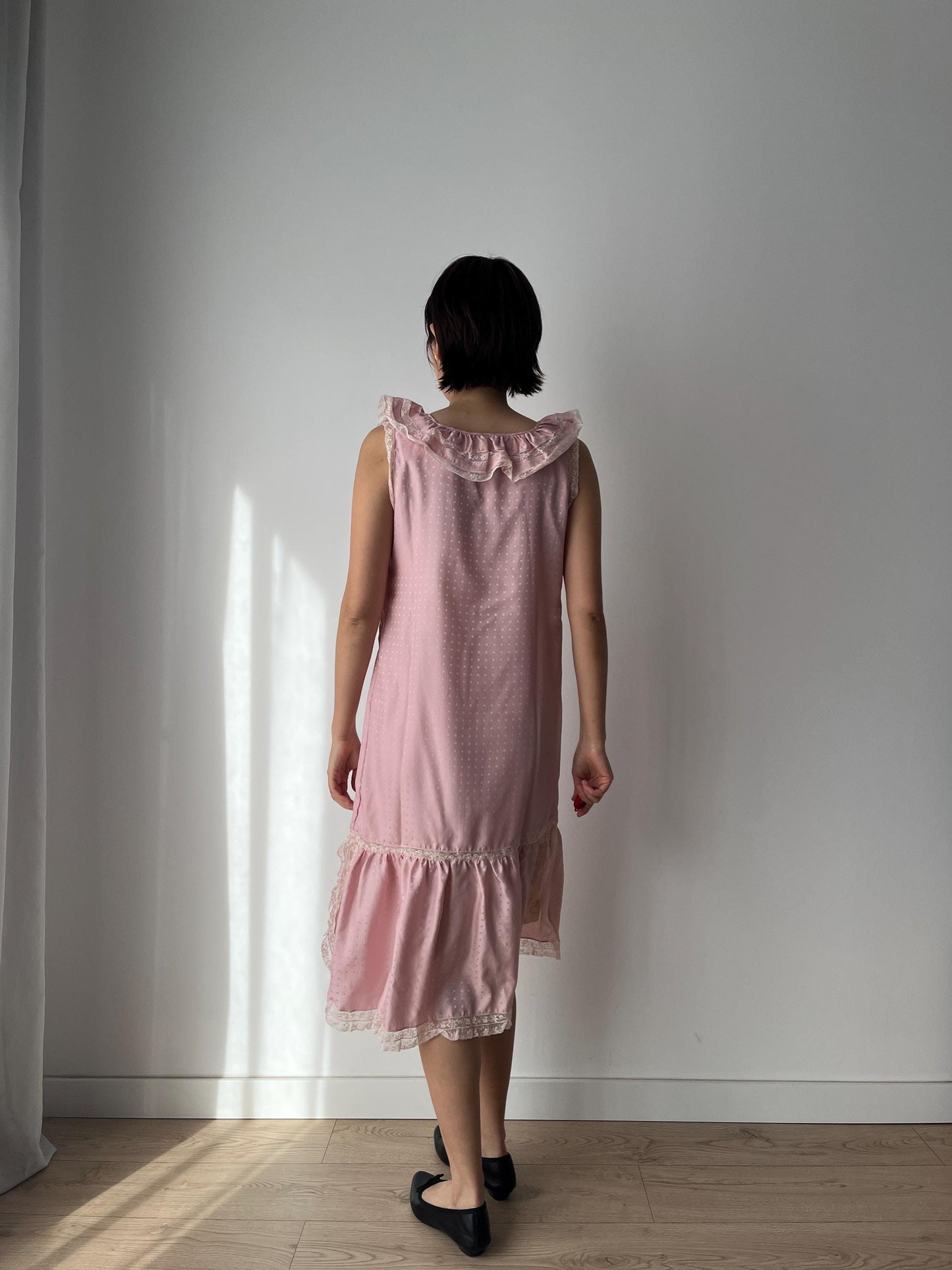 1980s Pink Pure Silk Lace Ruffled Nightgown Lingerie Dress , Lace Floral French Parisian Peignoir