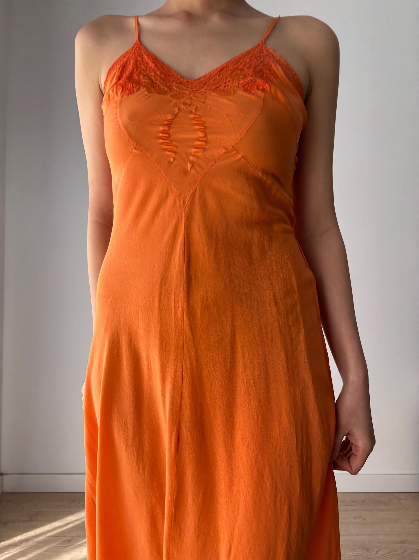 1920s 1930s 100% Silk Orange Bow Appliqué Embroidered Slip dress