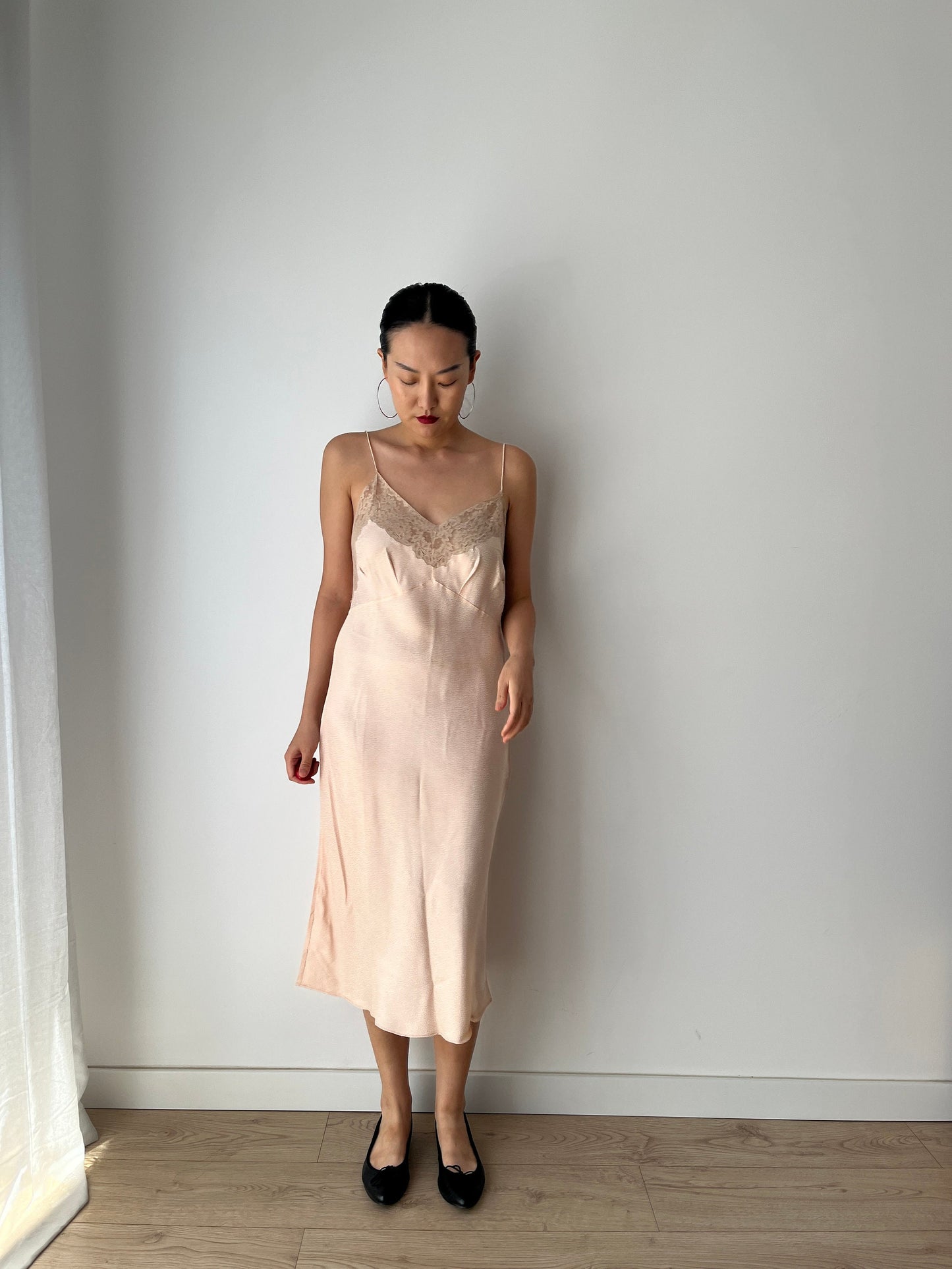 Antique Vintage 1950s bias cut rayon liquid satin pastel pink embroidered lace slip summer garden dress