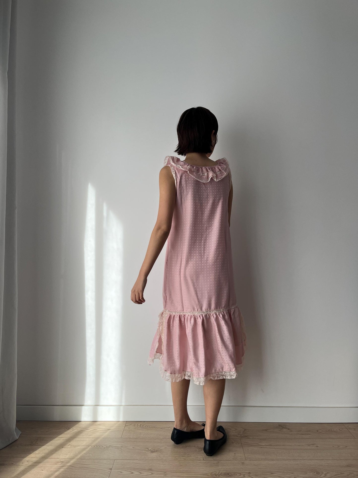 1980s Pink Pure Silk Lace Ruffled Nightgown Lingerie Dress , Lace Floral French Parisian Peignoir