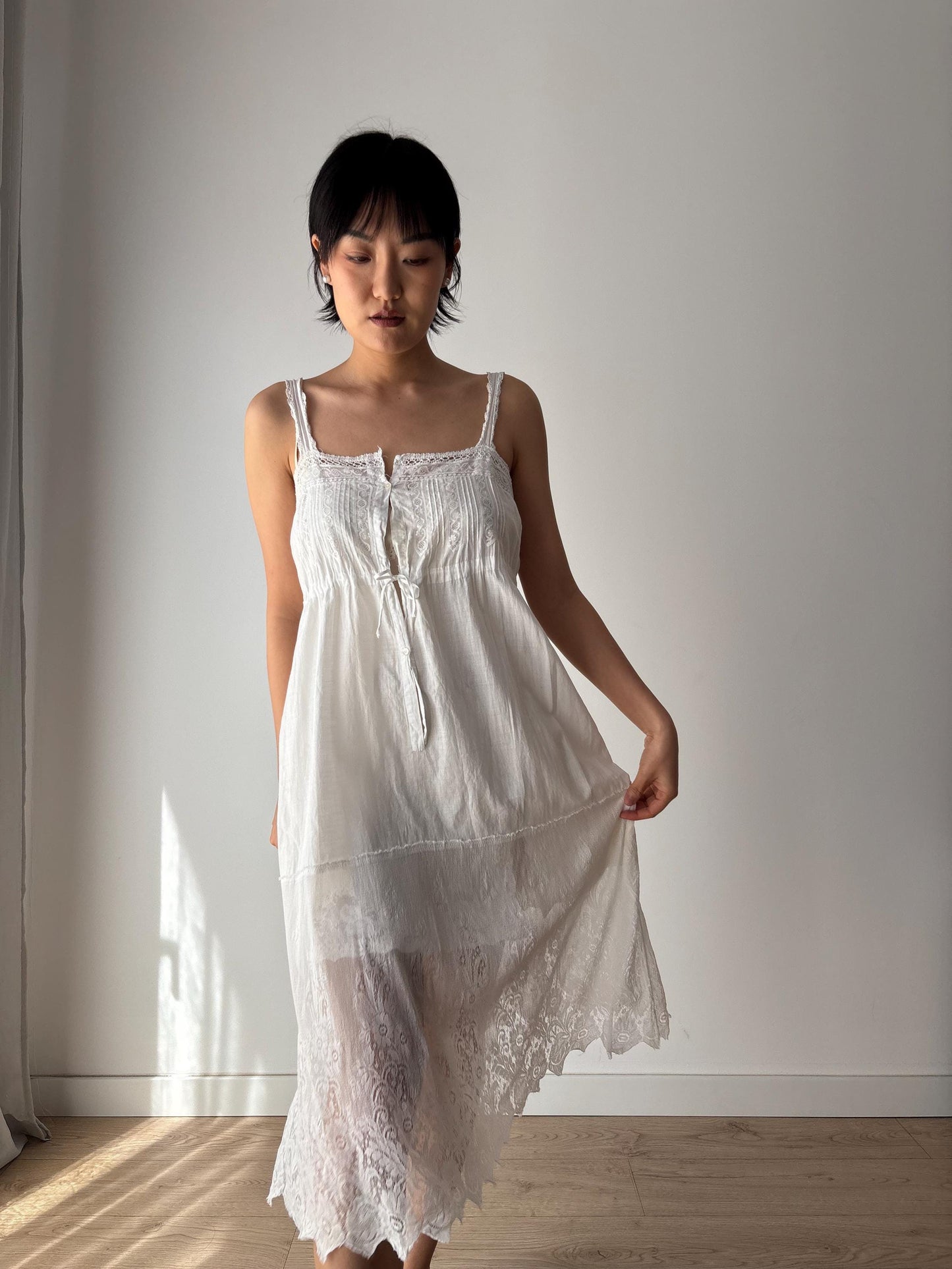 1910s 1900s Antique White Cotton Edwardian Victorian Lace Mini Slip Dress