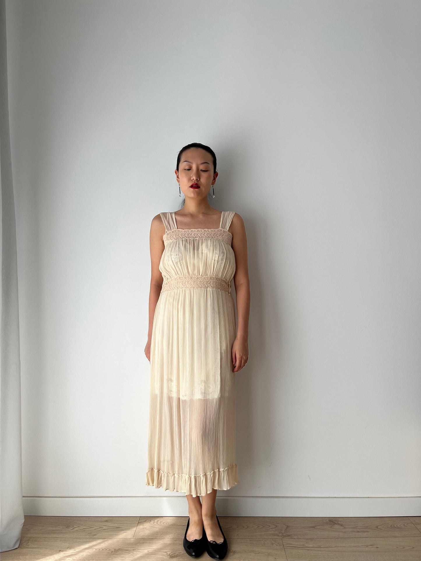 1920s Antique Bias Cut Beige Cream Pure Silk Embroidered Nightgown