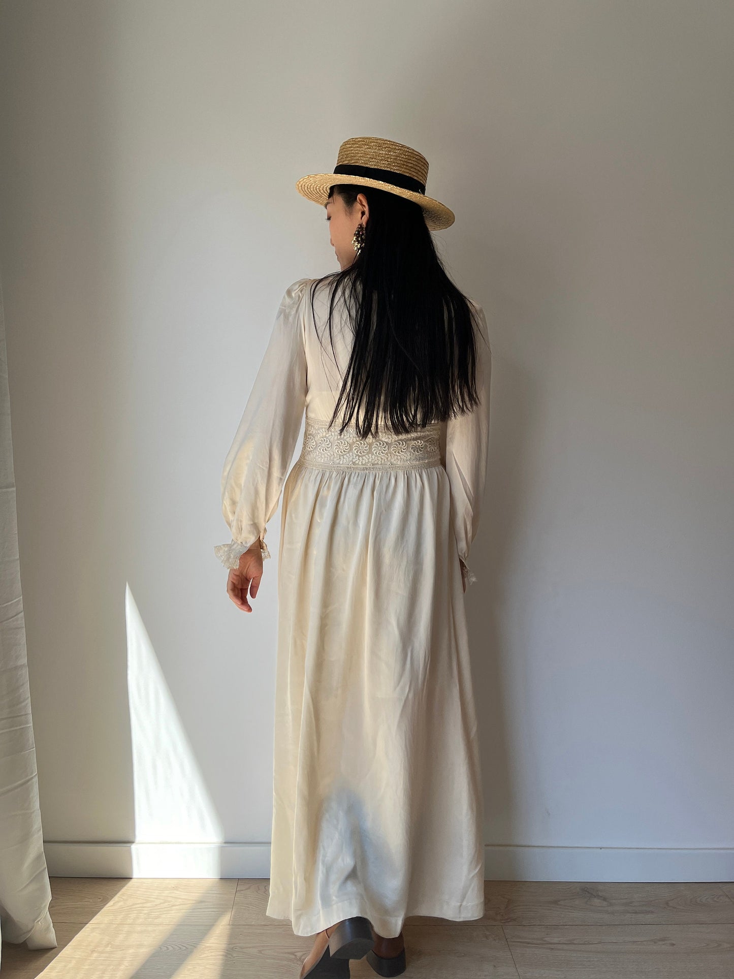 1950s Vintage Bridal Lace Bias Cut Negligee Silk Satin Embroidered Nightgown