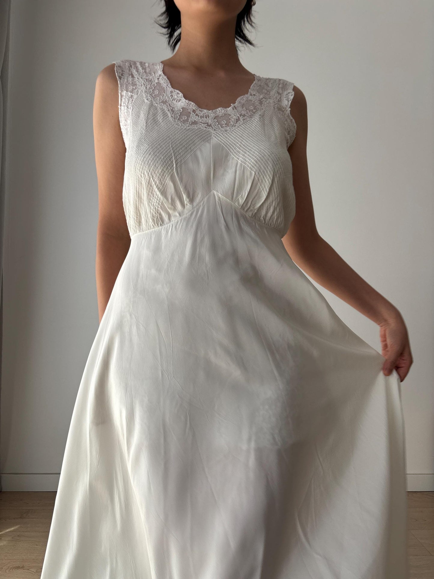 1940s 1950s Antique White 100% Satin French Lace Long Maxi dress