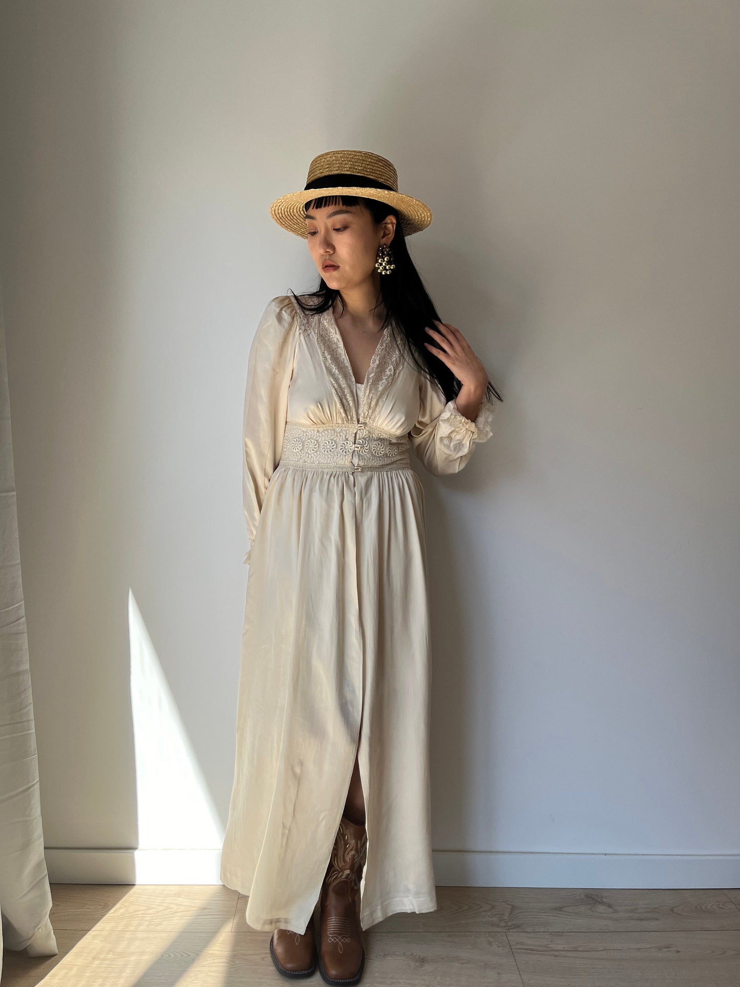 1950s Vintage Bridal Lace Bias Cut Negligee Silk Satin Embroidered Nightgown