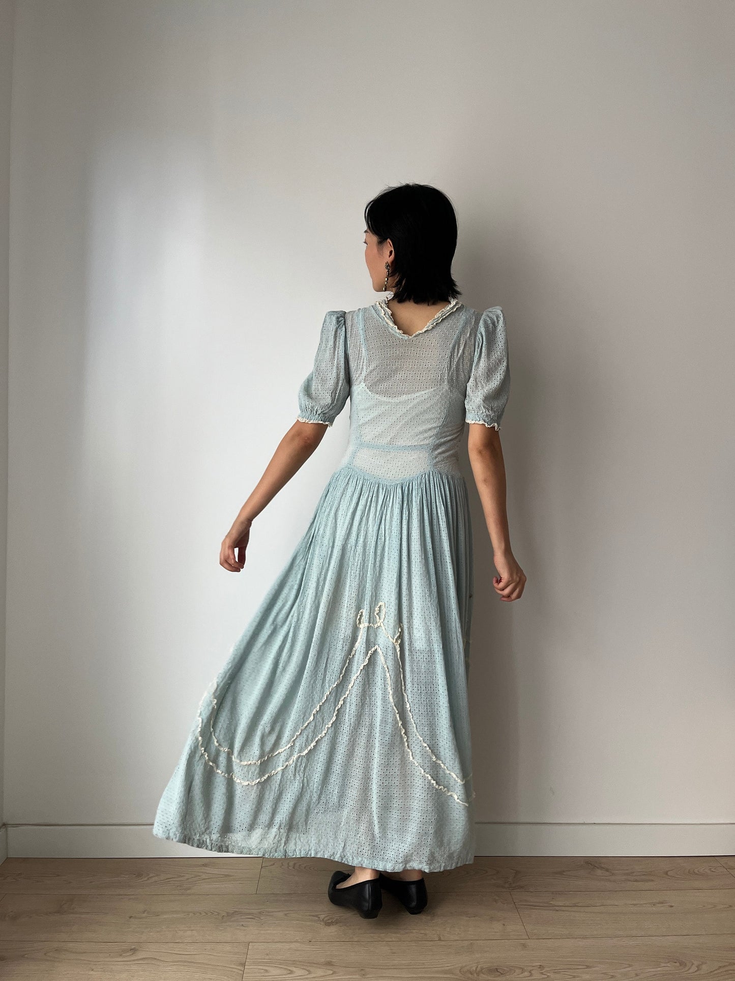 Vintage 1930s Blue Lace Bow Liquid Pure Silk Crepe Embroidered Tailored Handmade Dress