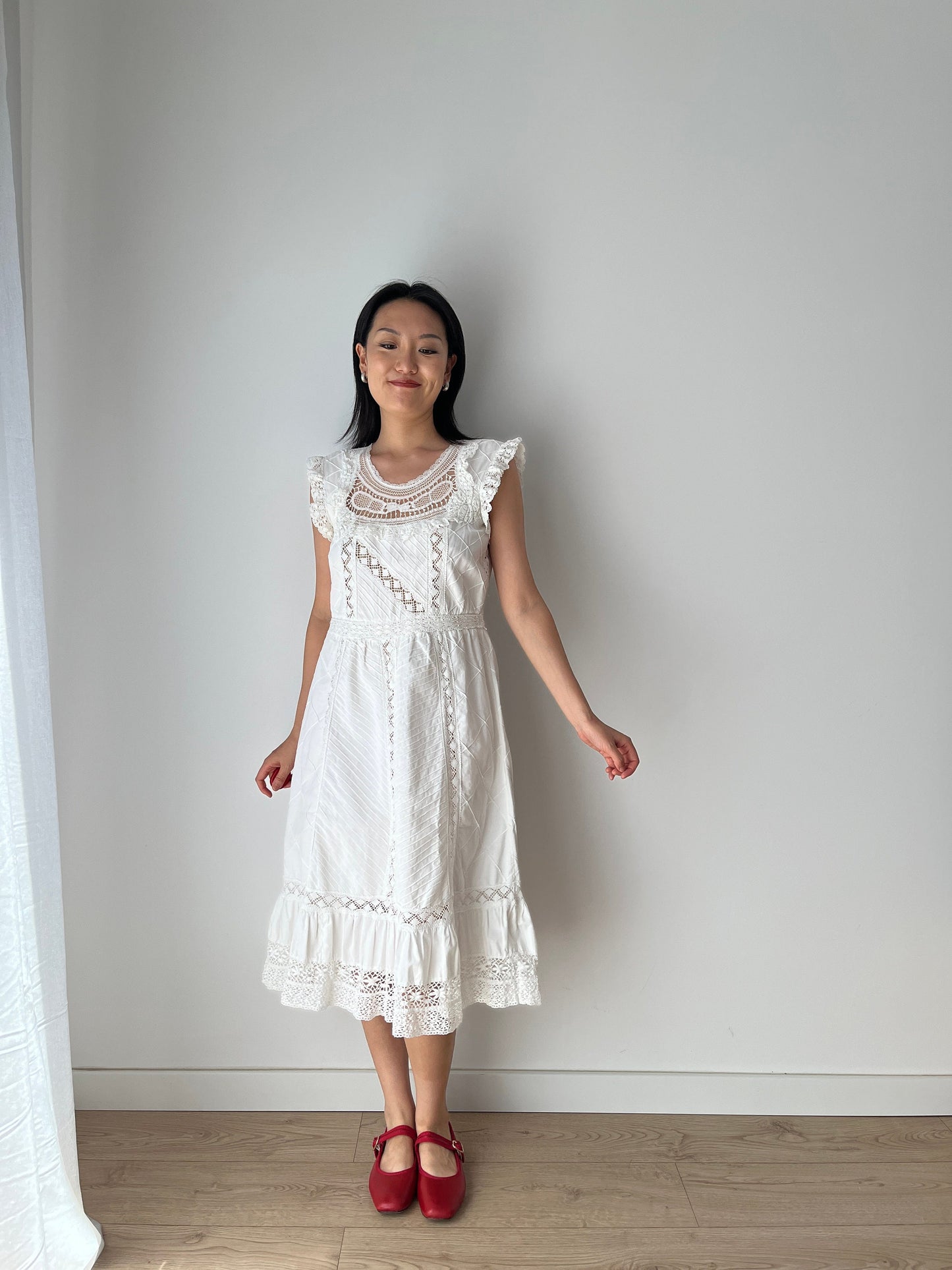 Antique 1800s Early 1900s White Cotton Lace Renaissance Victorian Edwardian Nightdress