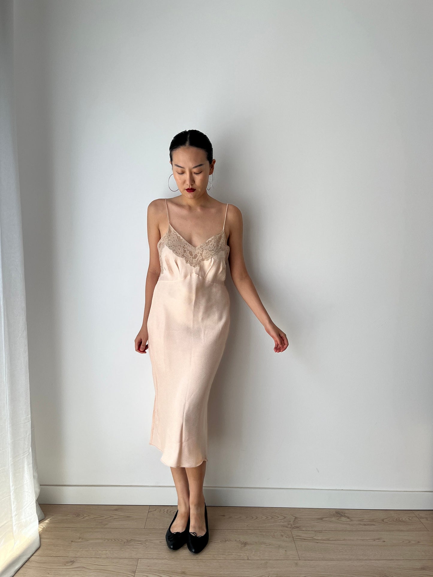 Antique Vintage 1950s bias cut rayon liquid satin pastel pink embroidered lace slip summer garden dress