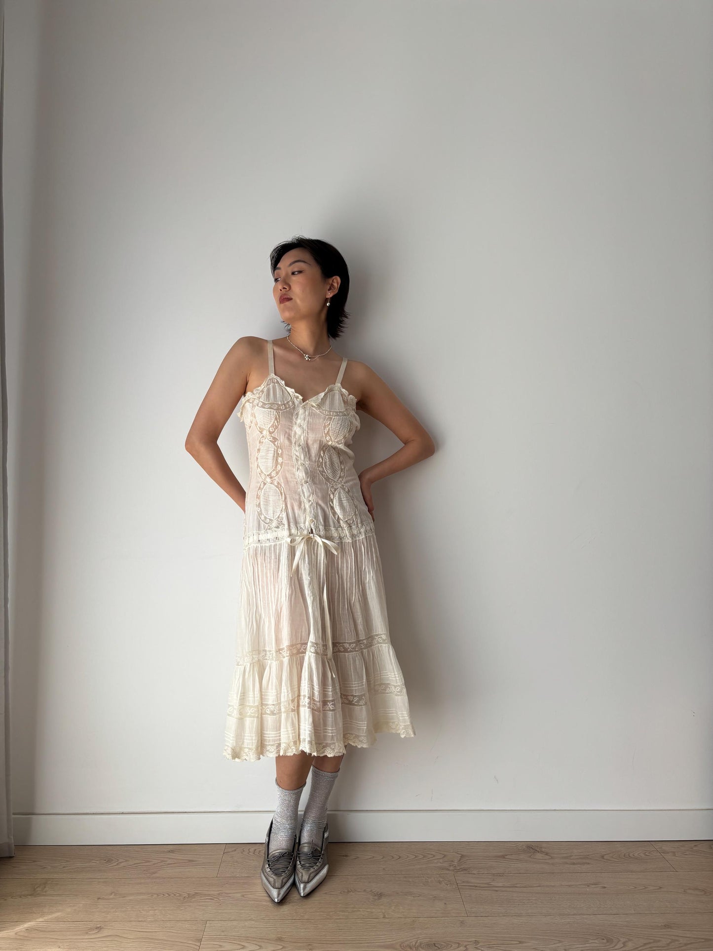 Antique 1910s Edwardian White Cotton Cut Work Eyelet Lace Floral Embroidered Lawn Dress