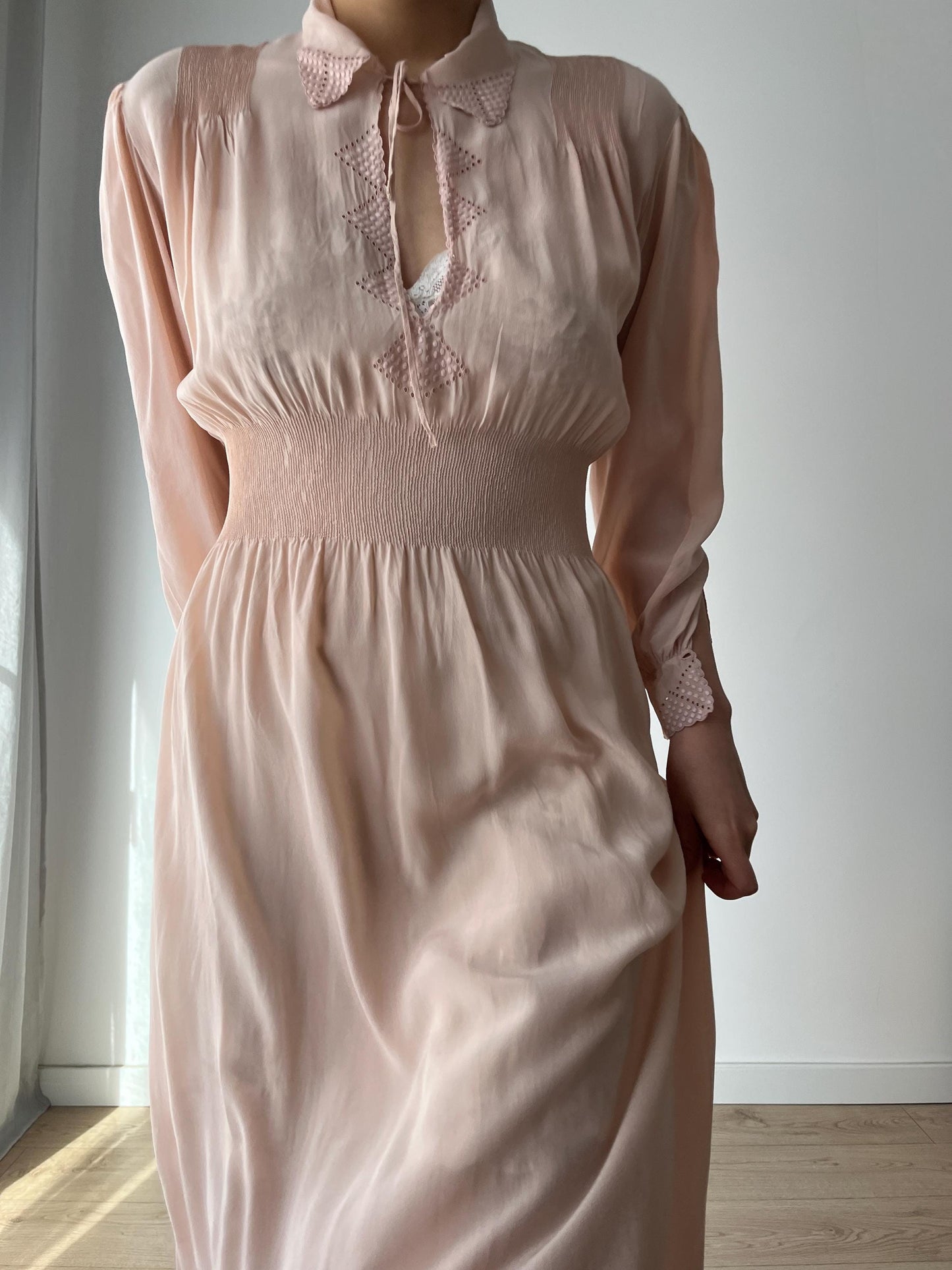 Antique 1930s 1940s ribbon bias cut liquid silk crepe sheer bridal nightdress