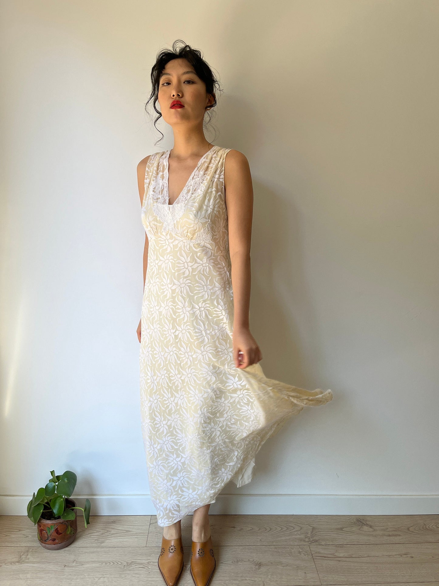 1930s Antique Bridal Lace Bias Cut Negligee Silk Satin Embroidered Nightgown