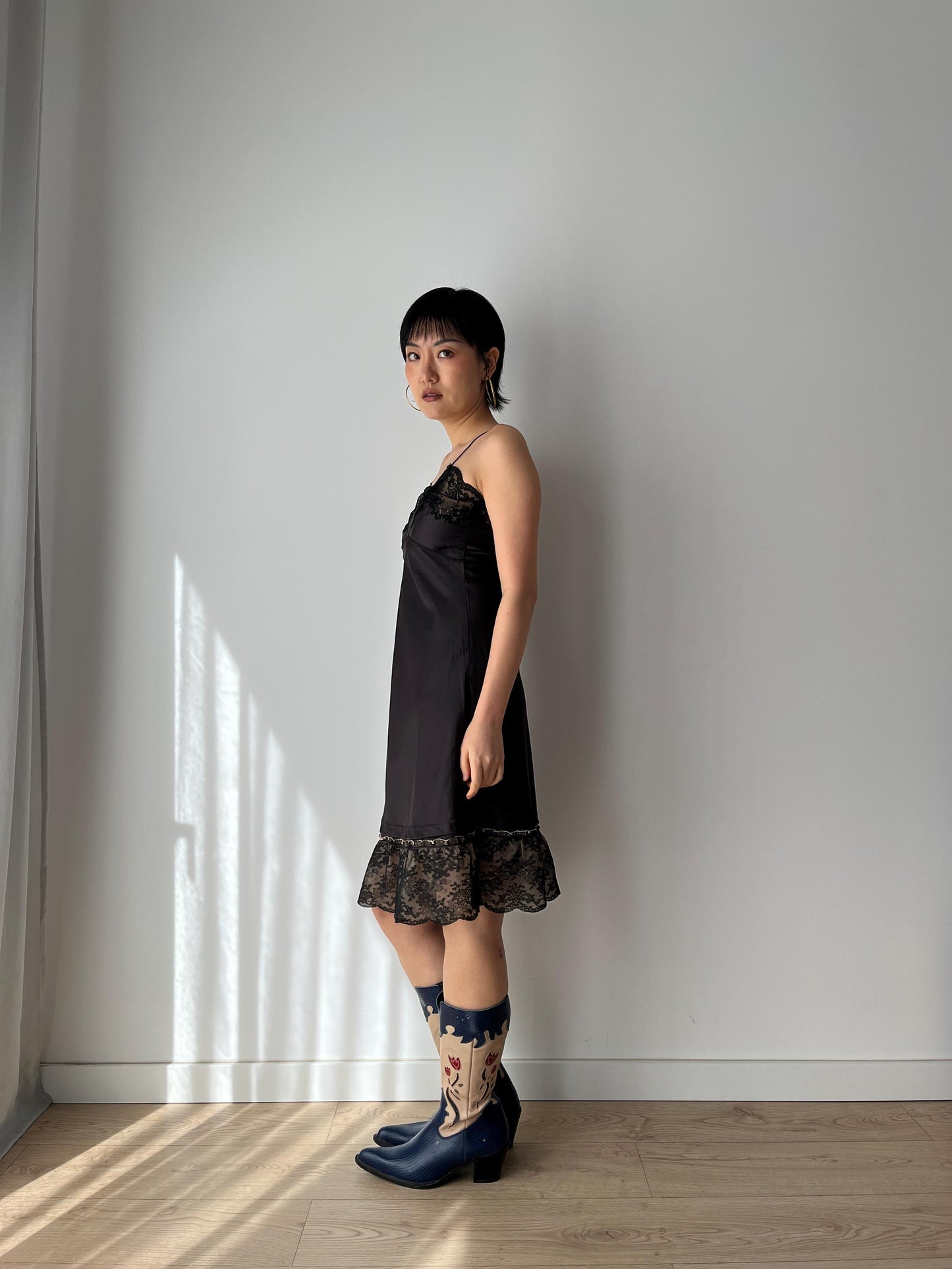 Antique vintage 1950s 1940s black liquid satin rayon lace art embroidered deco bias cut nightgown slip