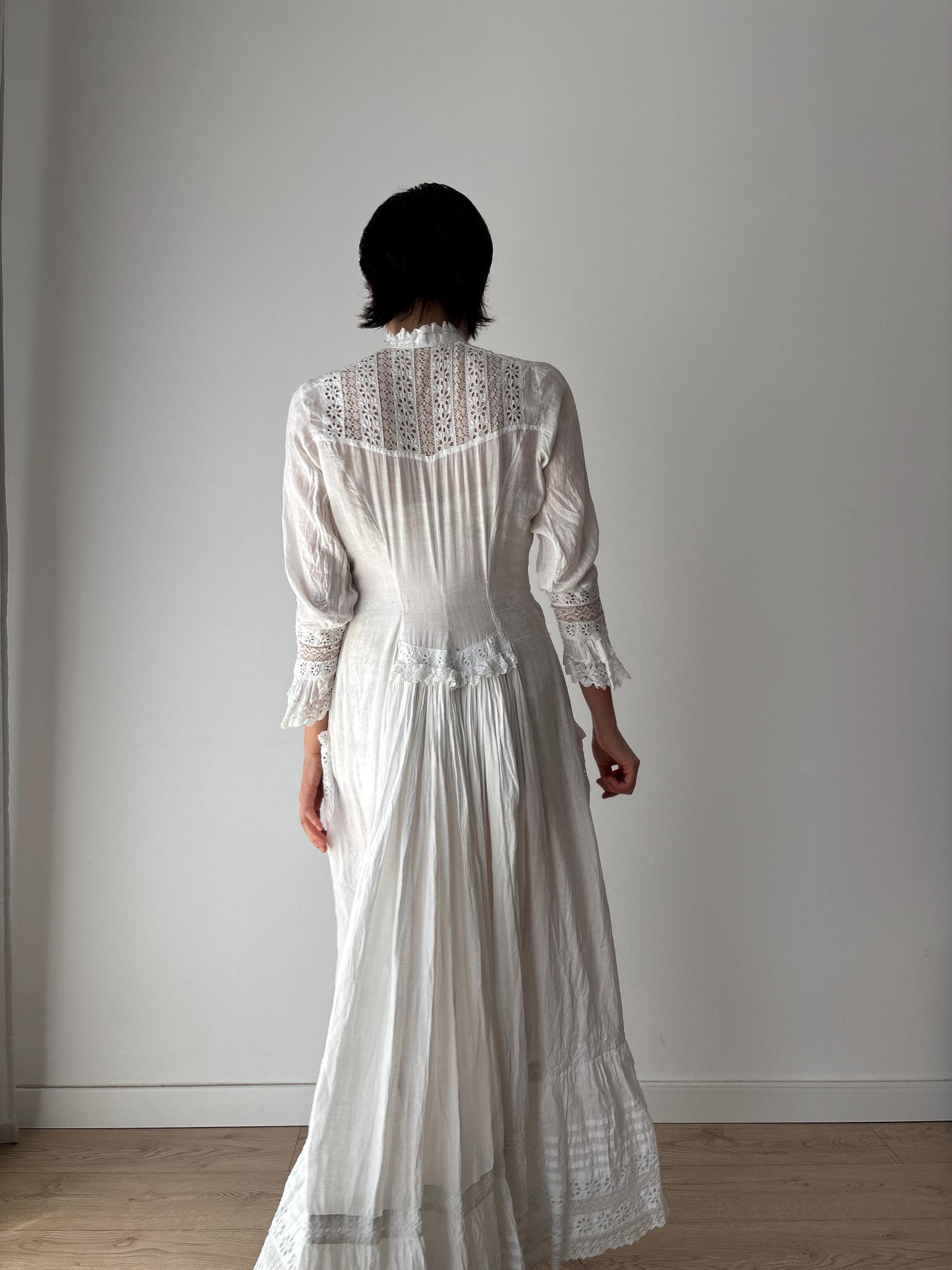 Antique 1900s White Cotton Edwardian Petticoat Renaissance Victorian Nightdress