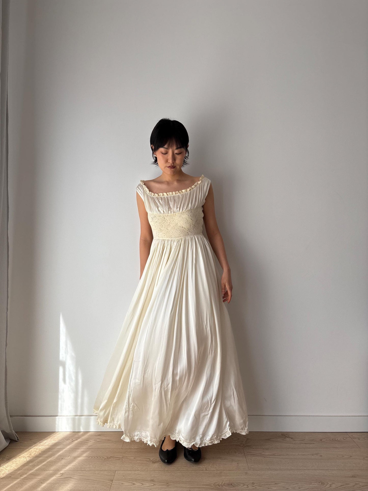 1930s Antique Satin Silk Heavy Lace Bridal Wedding Dress, Liquid Art deco Nightdress