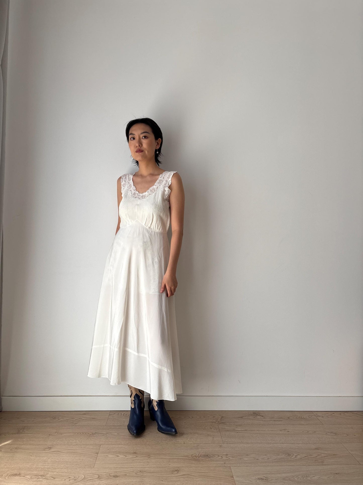 1940s 1950s Antique White 100% Satin French Lace Long Maxi dress