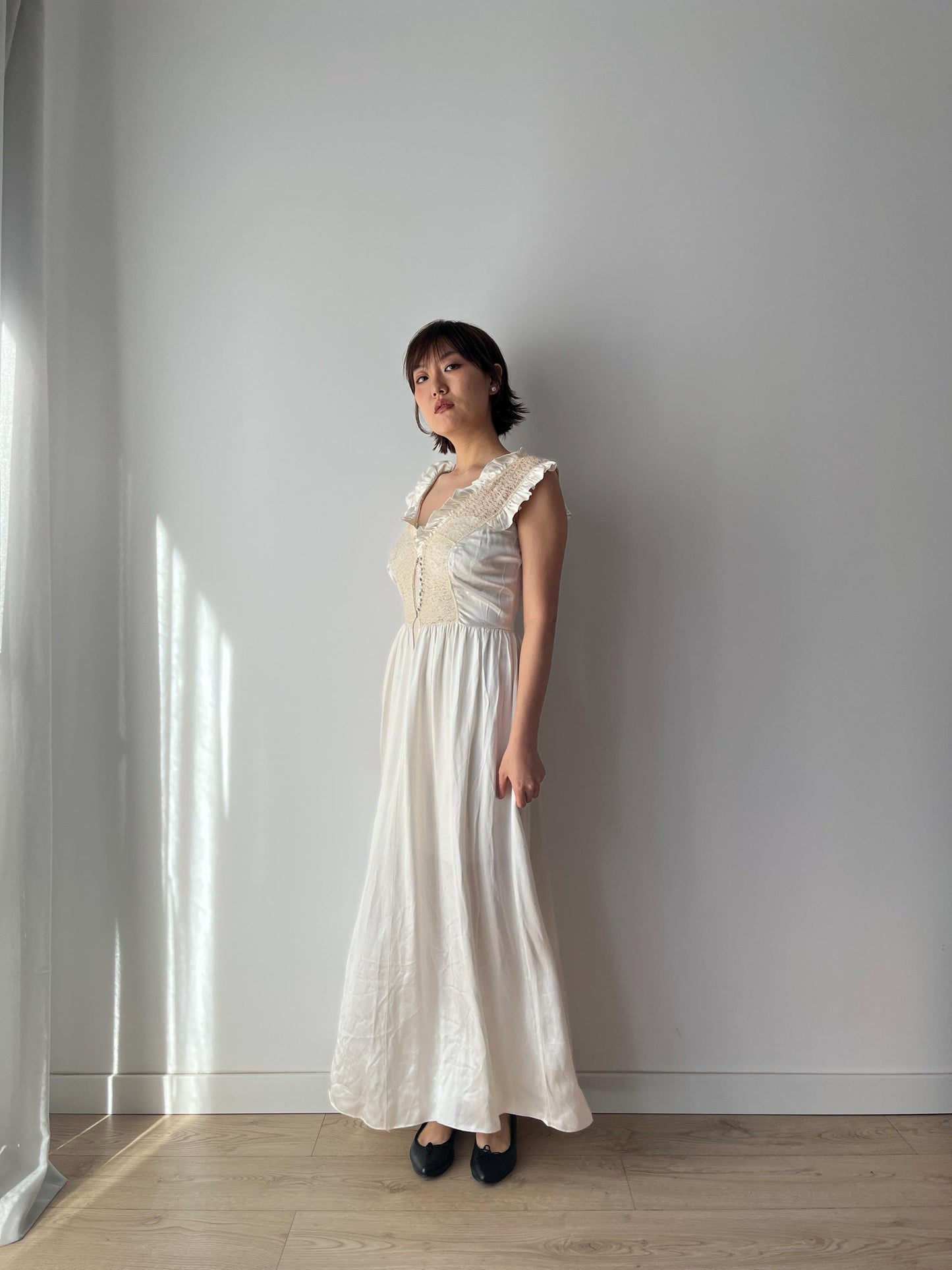 1930s Antique Bridal Lace Bias Cut Negligee Silk Satin Embroidered Nightgown