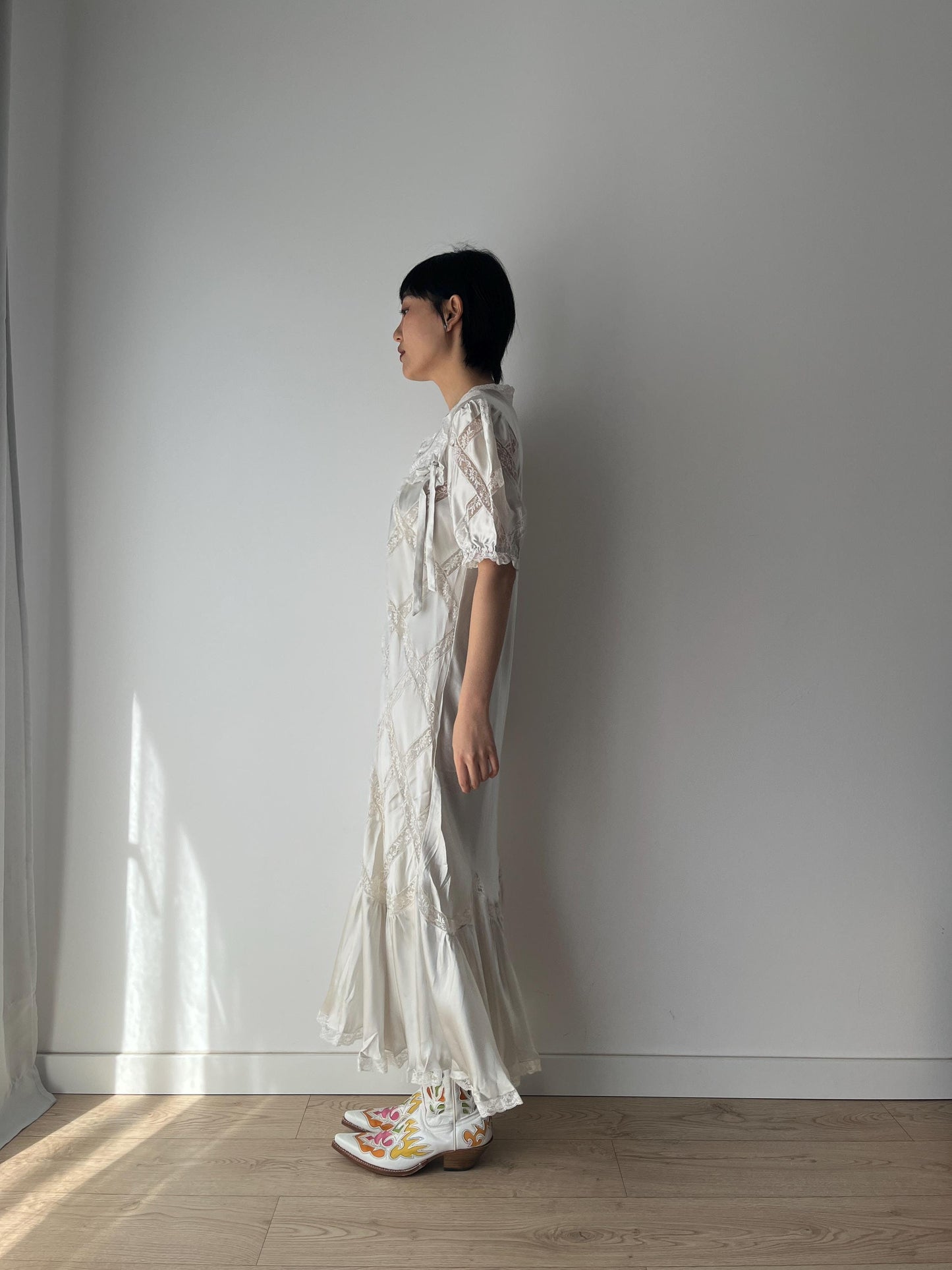 1950s Vintage Pale Pink White Pure Silk Heavy Lace Nightgown Lingerie Dress