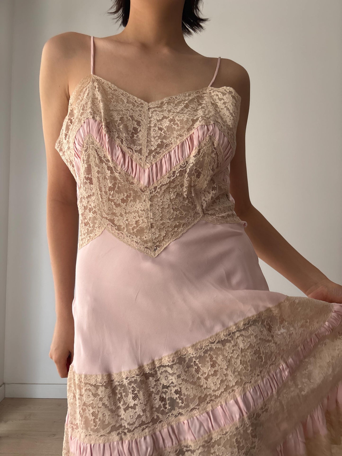1940s 1950s Antique Pale Pink Lace Liquid Silk Satin Slip dress, Vintage lace mini dress