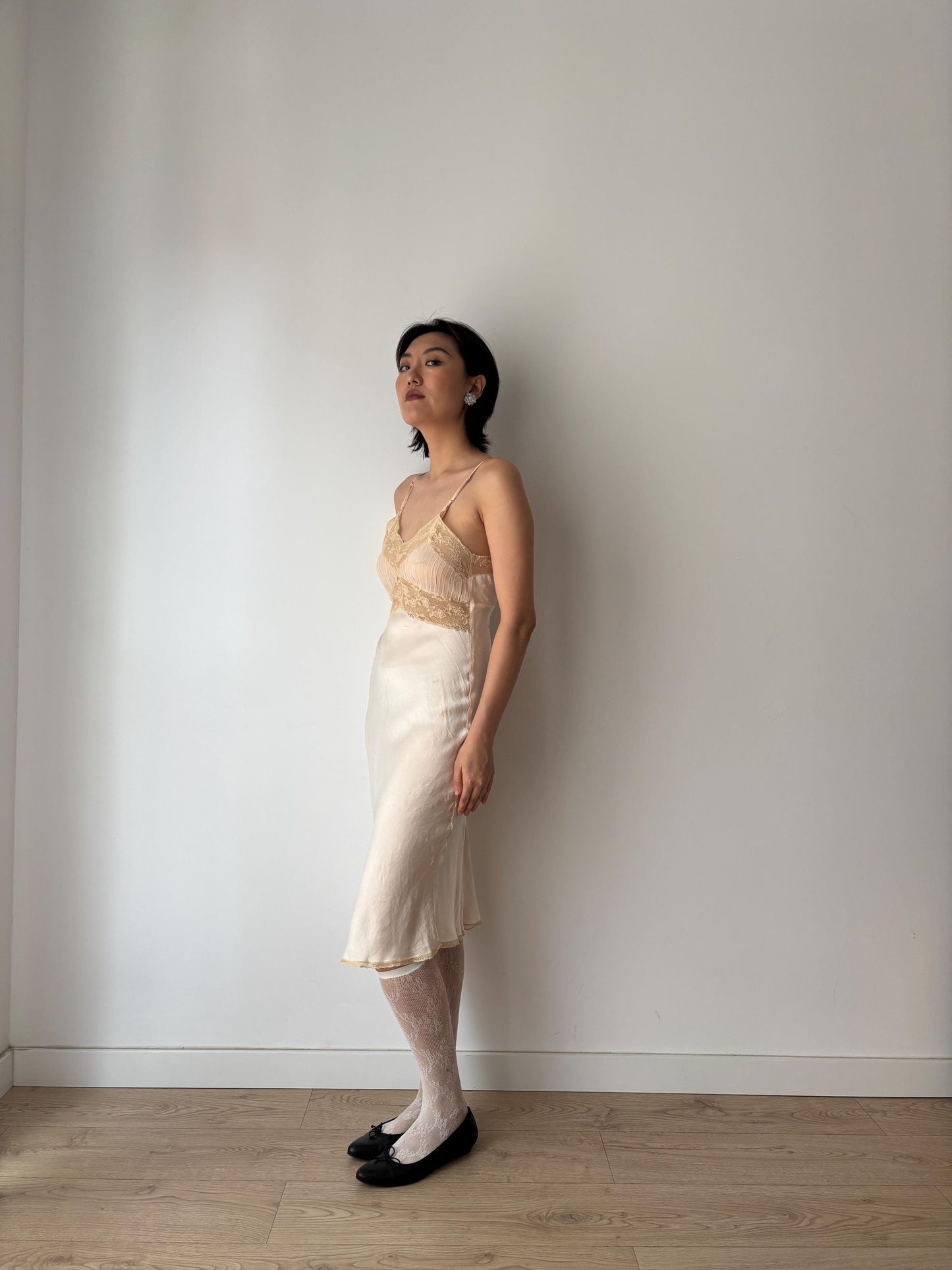 1930s 1920s Antique Pastel Pink Flower bow print Embroidered Lace Silk Satin Slip dress