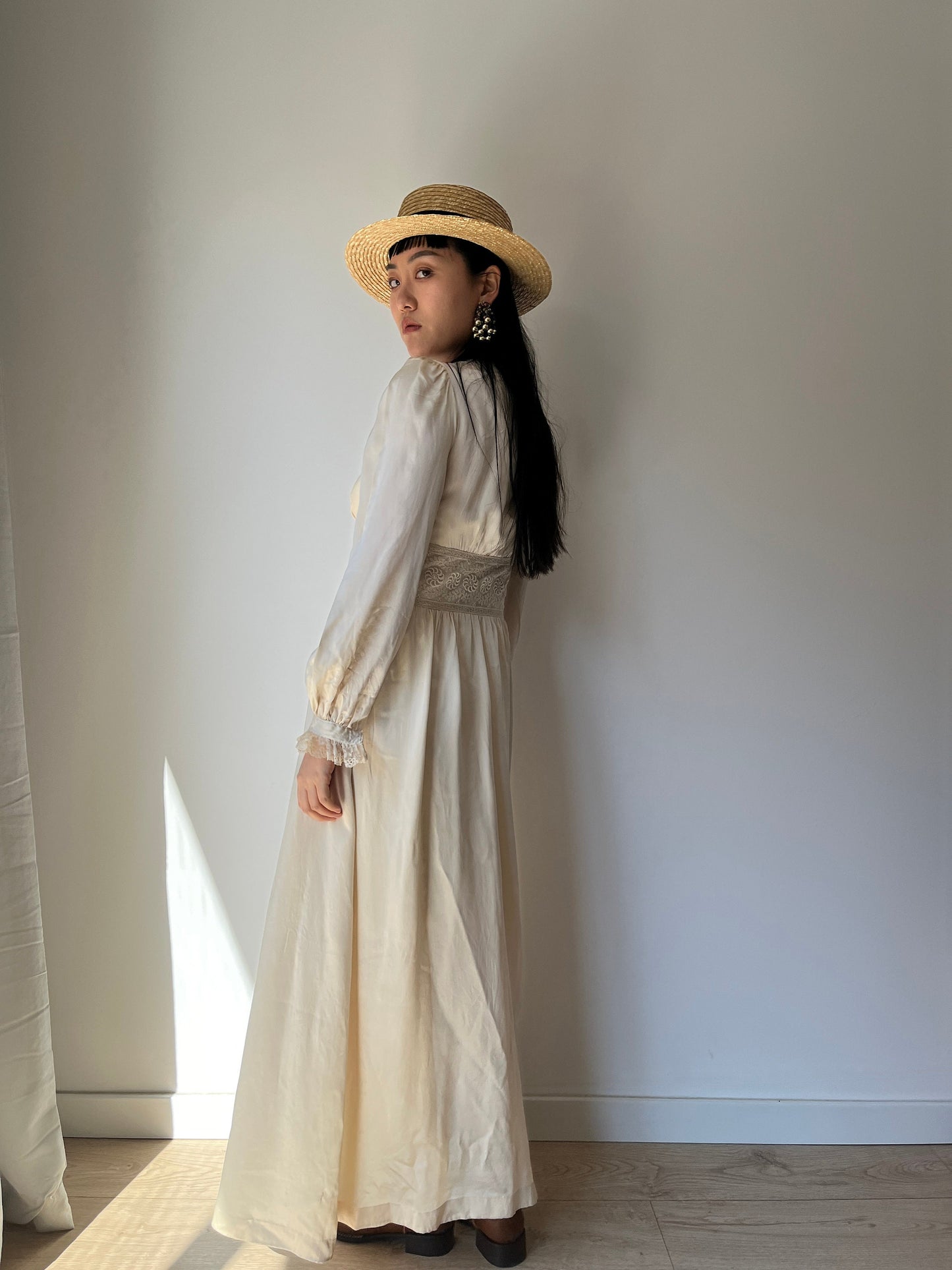 1950s Vintage Bridal Lace Bias Cut Negligee Silk Satin Embroidered Nightgown