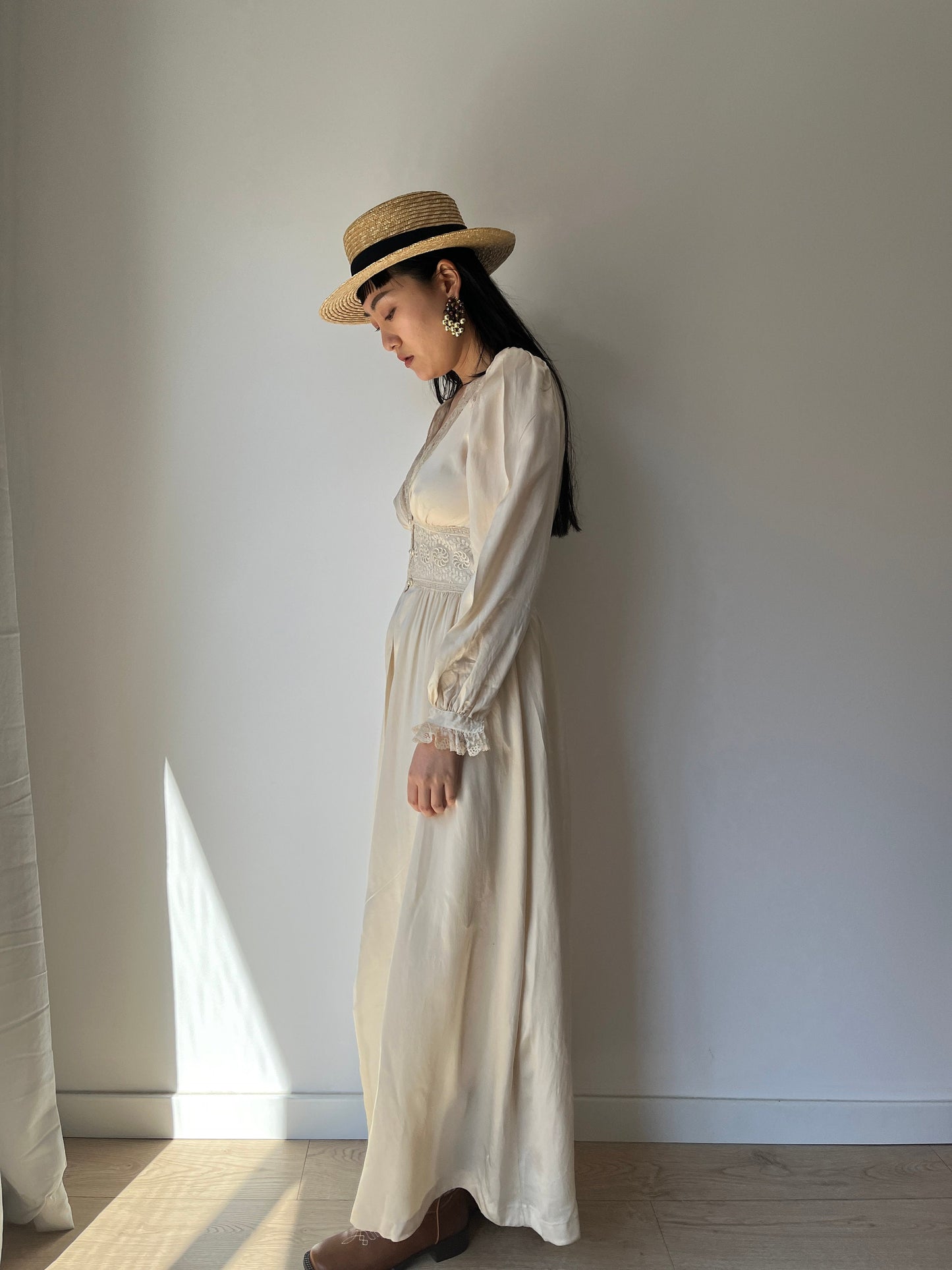 1950s Vintage Bridal Lace Bias Cut Negligee Silk Satin Embroidered Nightgown