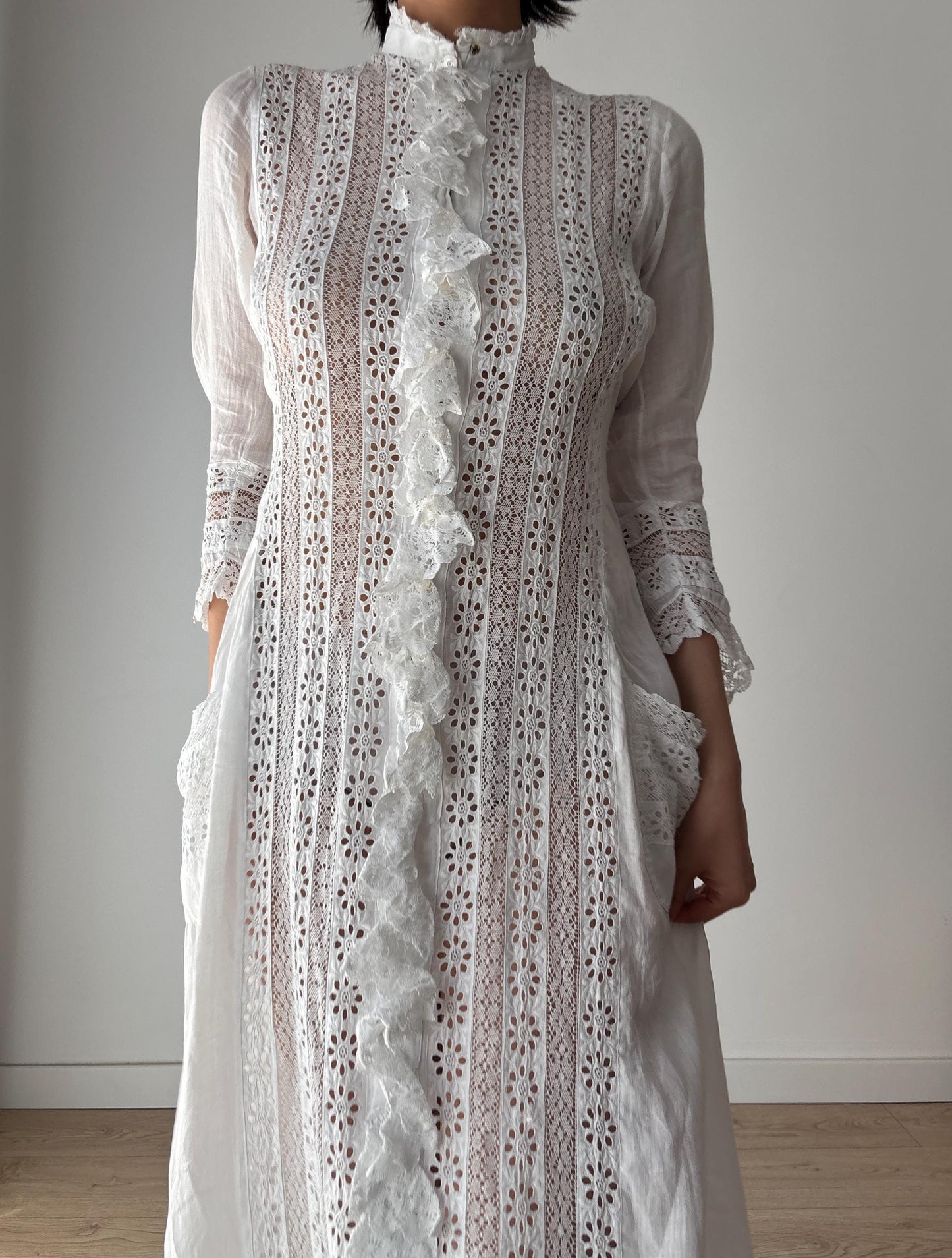 Antique 1900s White Cotton Edwardian Petticoat Renaissance Victorian Nightdress