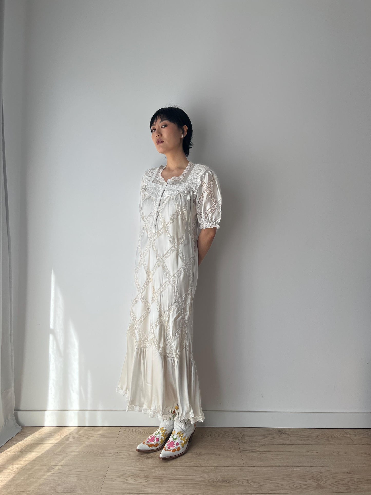 1950s Vintage Pale Pink White Pure Silk Heavy Lace Nightgown Lingerie Dress