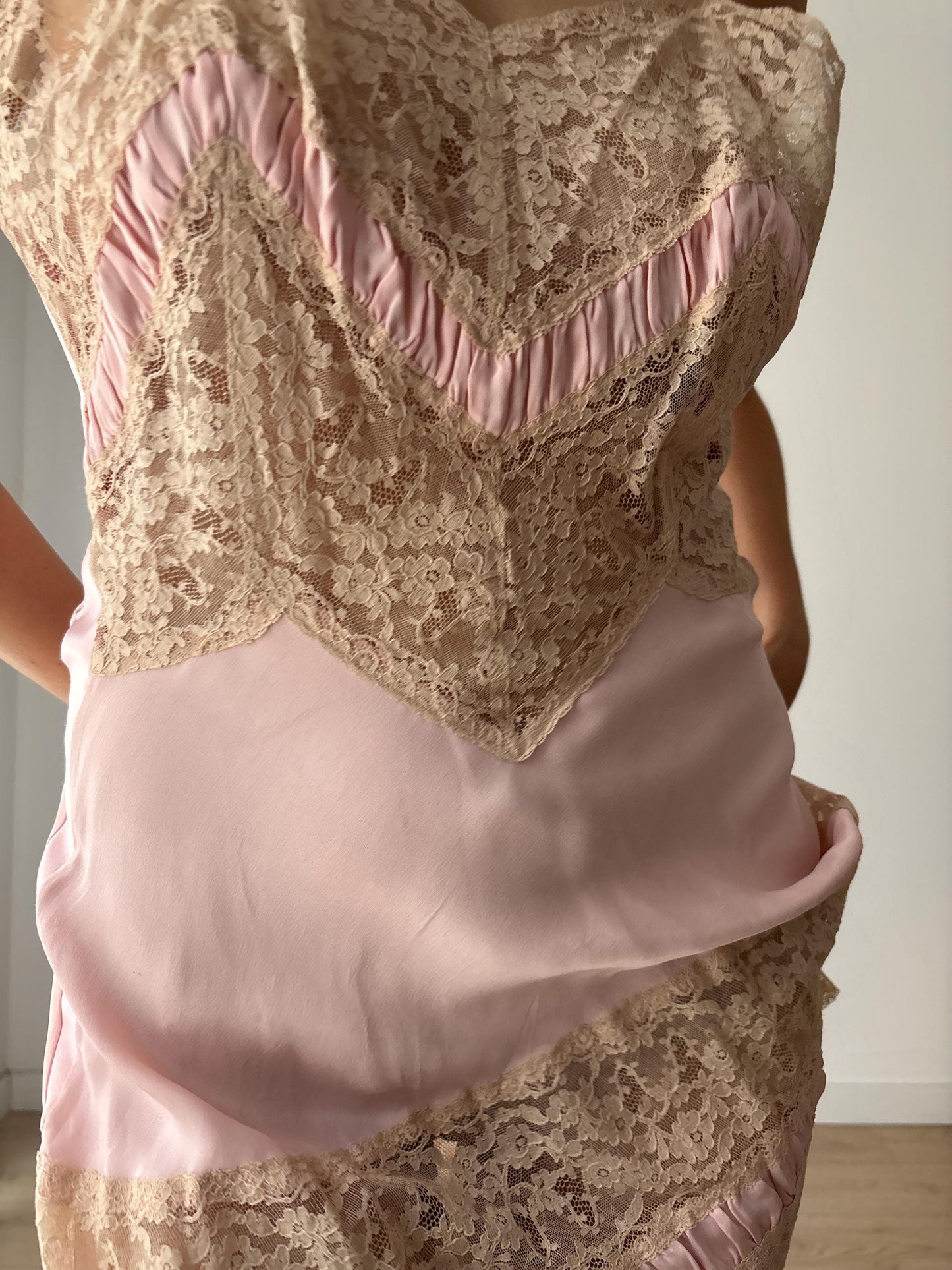 1940s 1950s Antique Pale Pink Lace Liquid Silk Satin Slip dress, Vintage lace mini dress