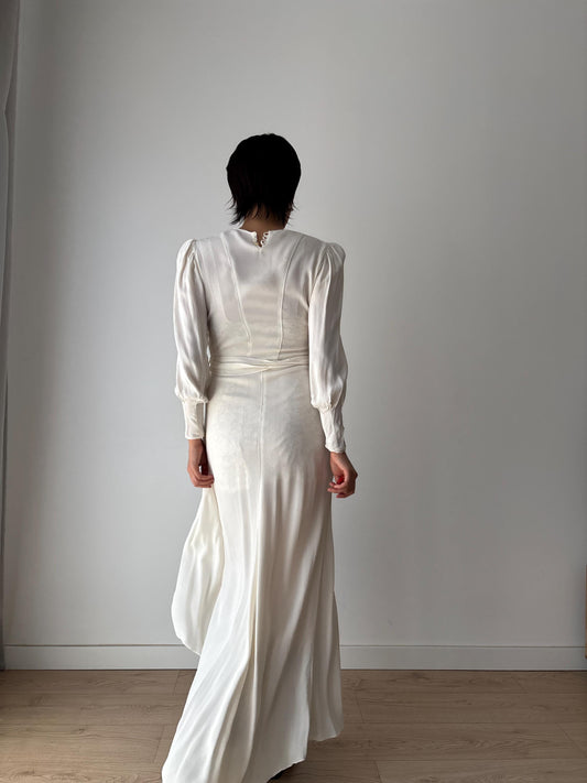 1930s Antique White 100% Silk Crepe Long Maxi Bridal dress, Vintage lace wedding dress