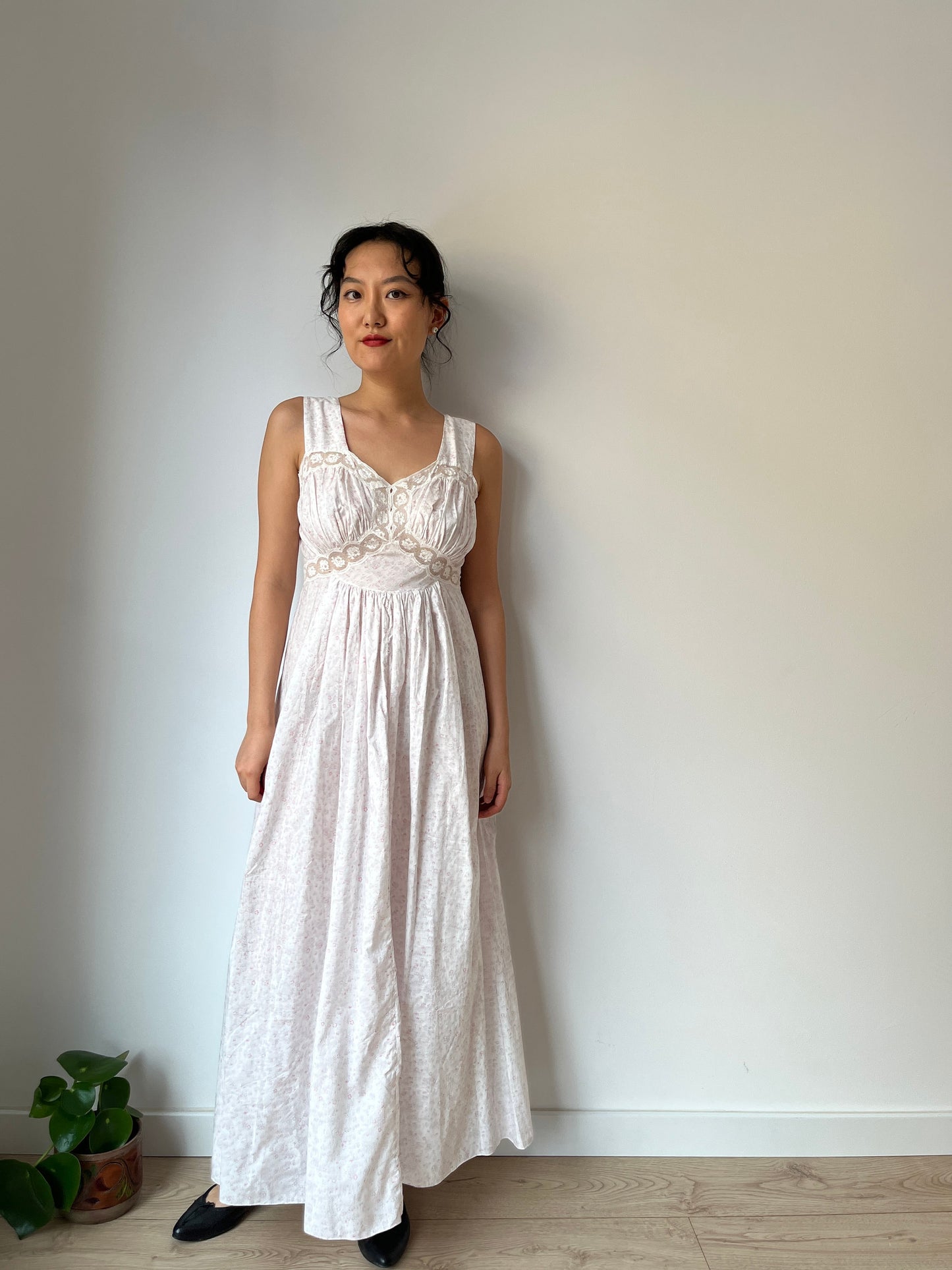 vintage 1950s pink floral print cotton lace ribbon art deco dress, romantic parisian nightgown