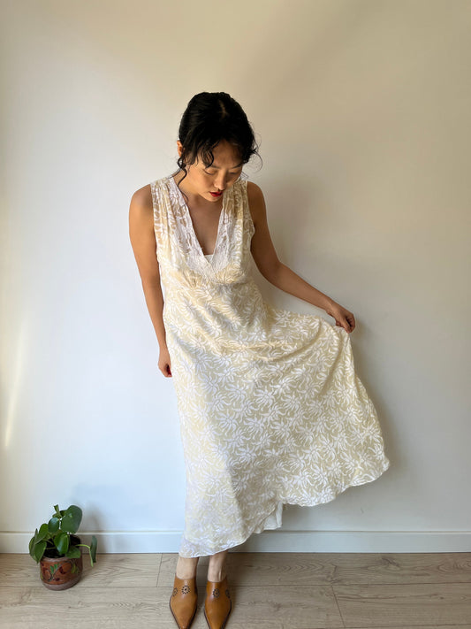 1930s Antique Bridal Lace Bias Cut Negligee Silk Satin Embroidered Nightgown