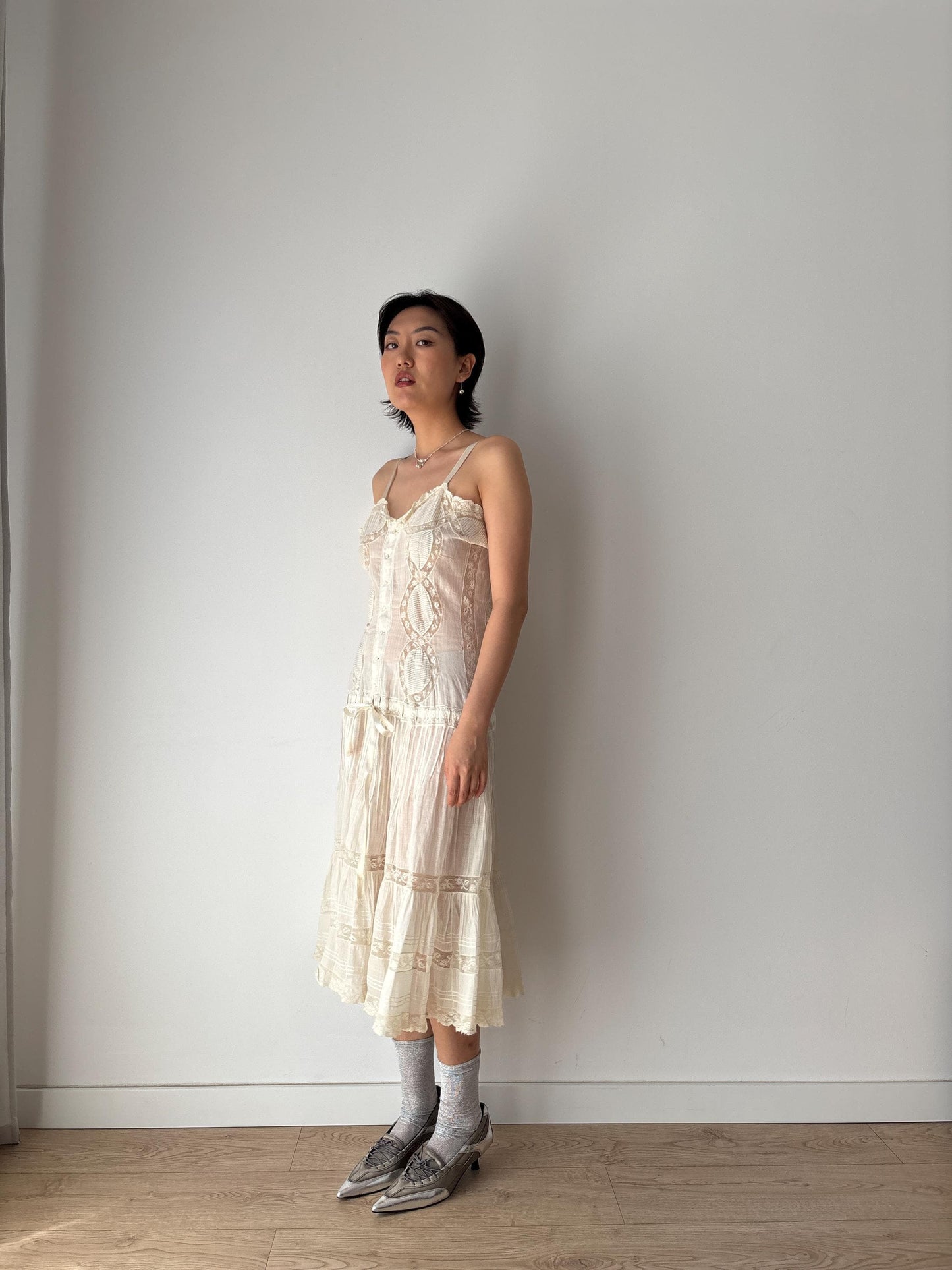 Antique 1910s Edwardian White Cotton Cut Work Eyelet Lace Floral Embroidered Lawn Dress