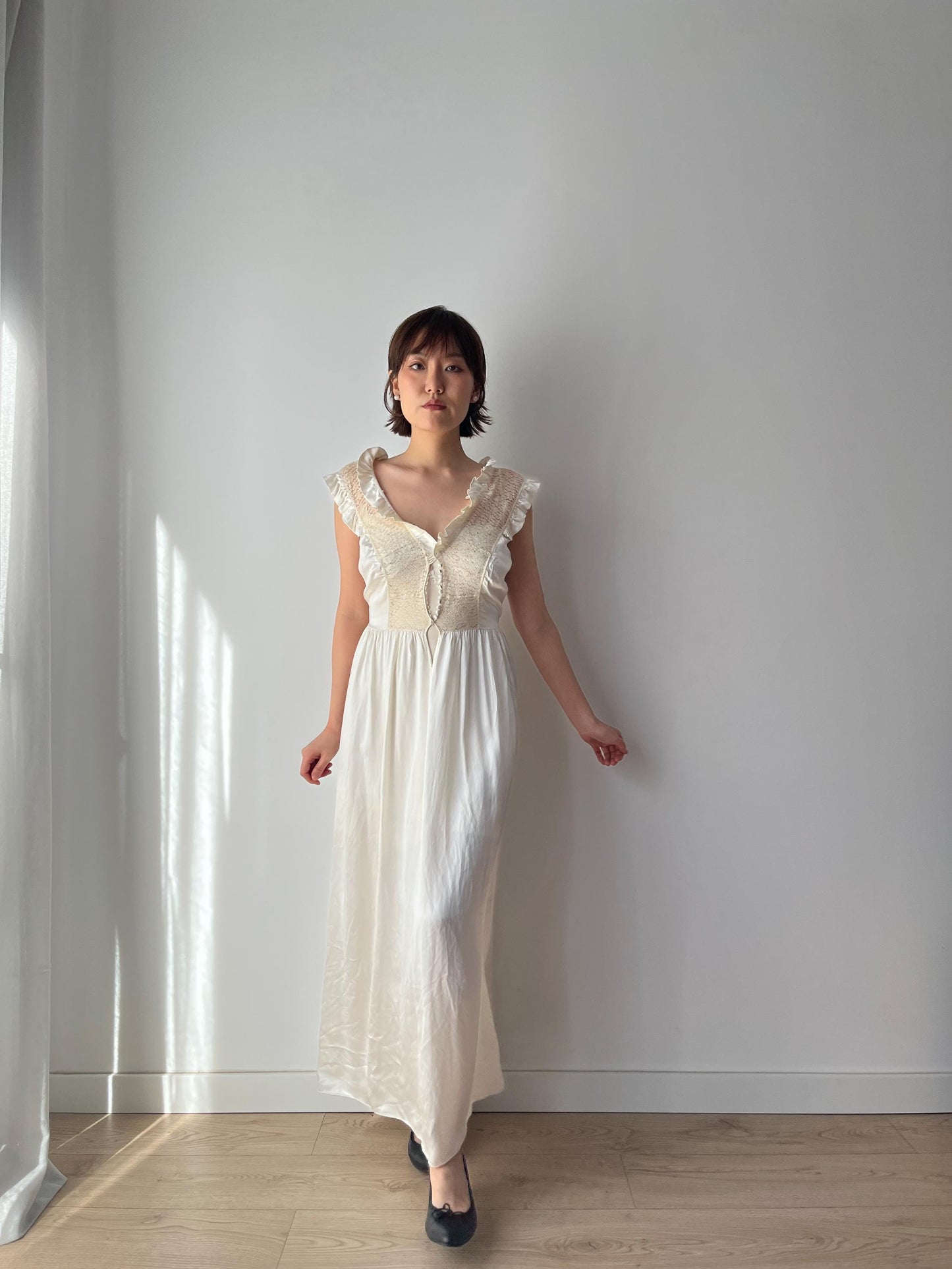 1930s Antique Bridal Lace Bias Cut Negligee Silk Satin Embroidered Nightgown