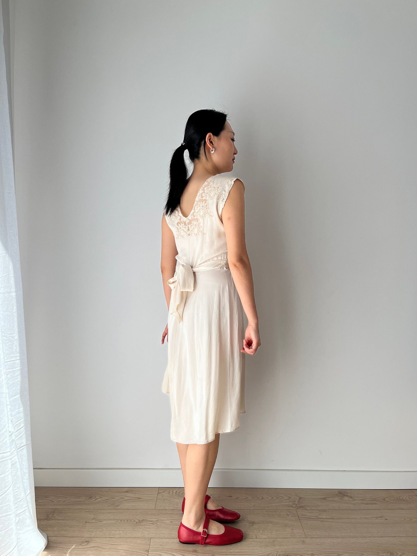 1930s Antique Beige White Lace Liquid Silk Satin Slip dress