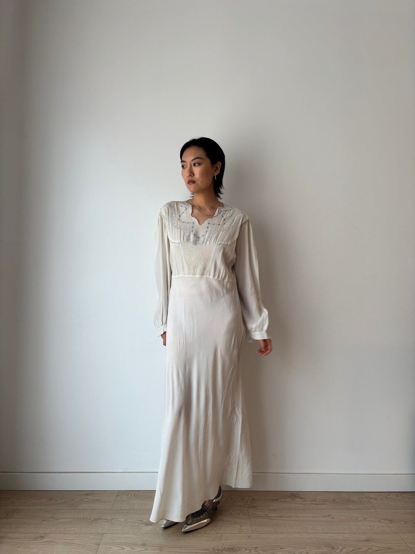 Antique 1930s bias cut pure silk crepe romantic long sleeve nightgown,