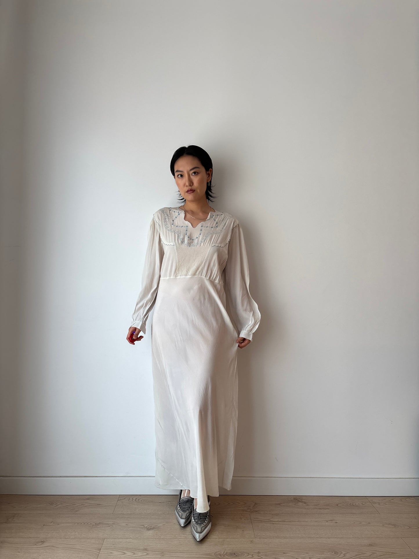 Antique 1930s bias cut pure silk crepe romantic long sleeve nightgown,