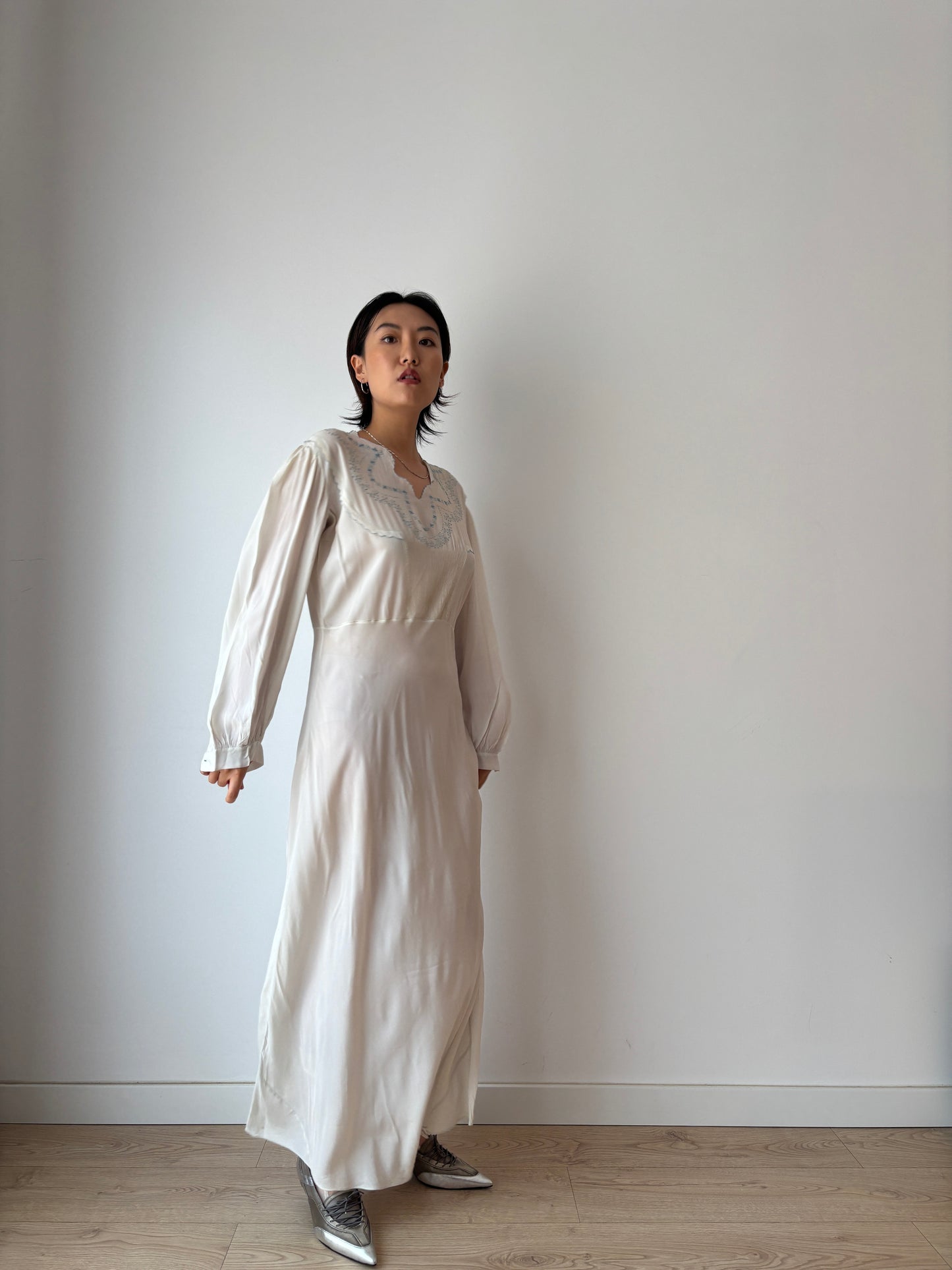 Antique 1930s bias cut pure silk crepe romantic long sleeve nightgown,