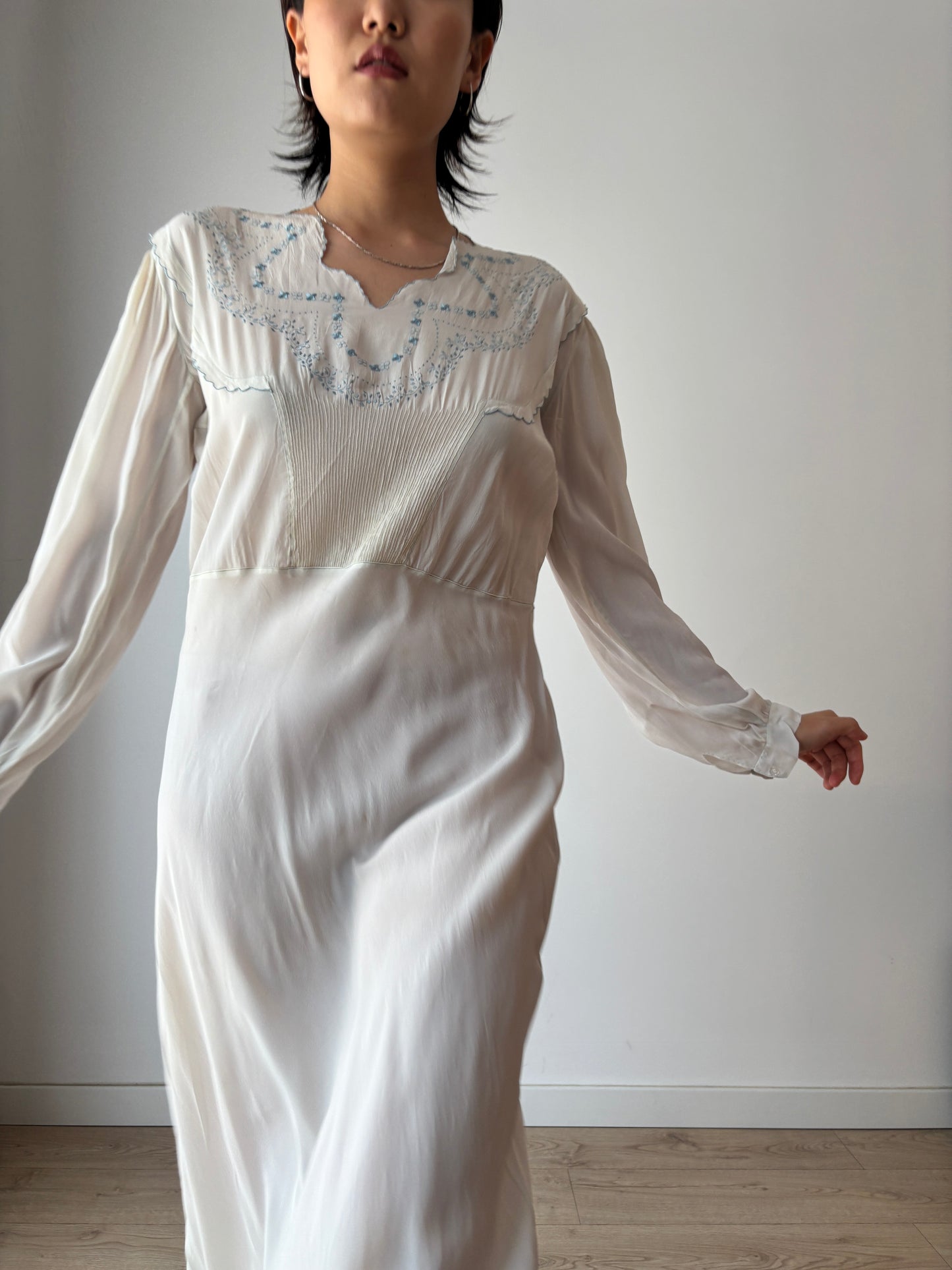 Antique 1930s bias cut pure silk crepe romantic long sleeve nightgown,