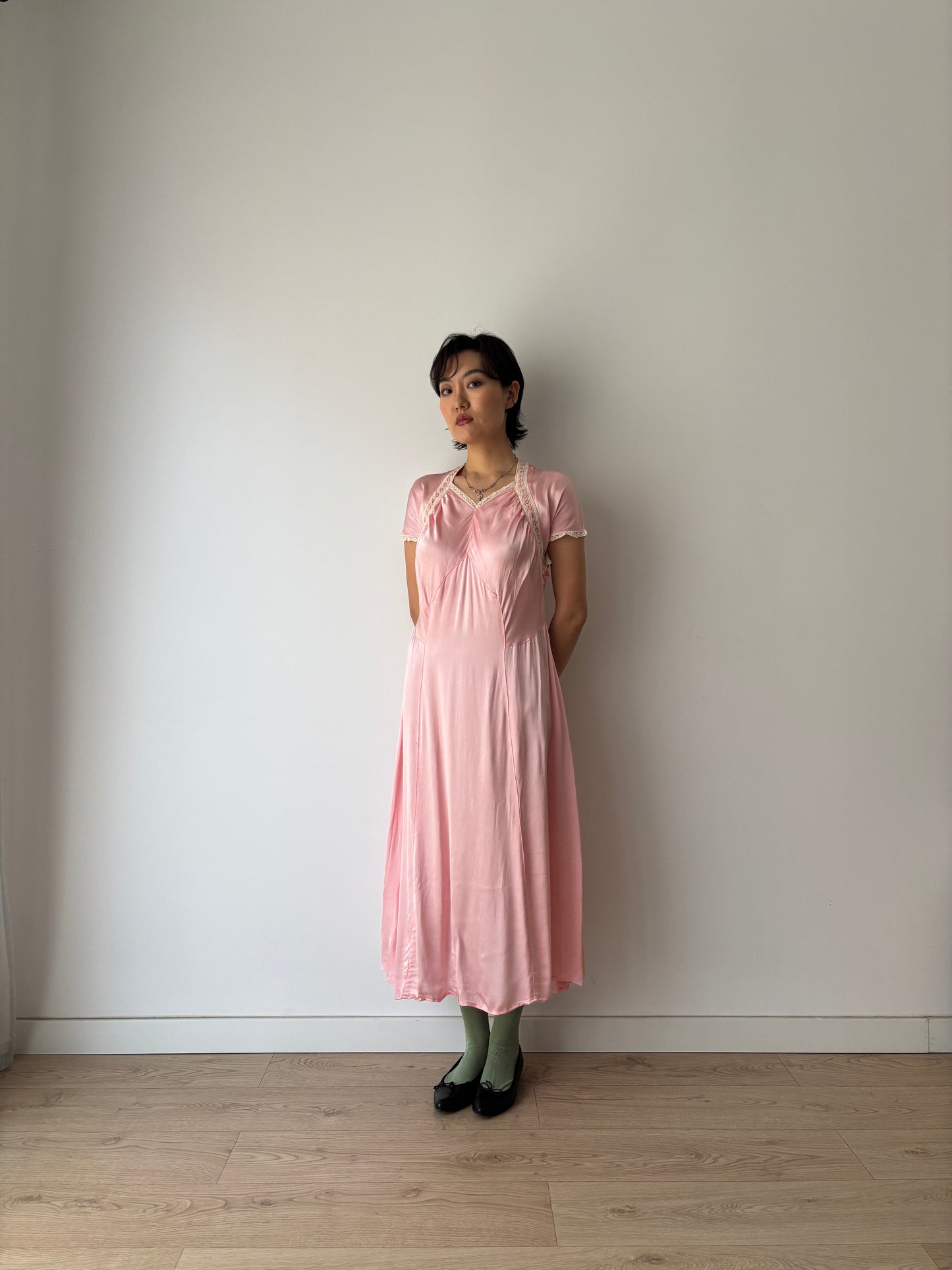 1940s Vintage Lace Pale Pink Silk Satin Embroidered Nightgown