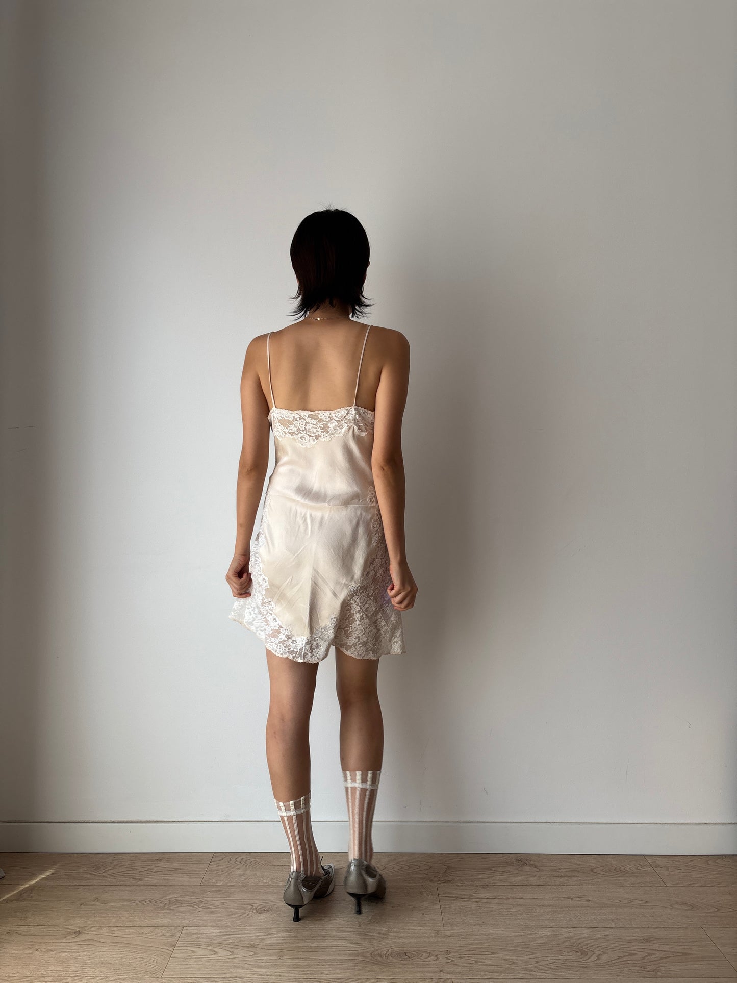 1930s Antique Cream Heavy Lace Embroidered Appliqué Mini Silk Slip dress